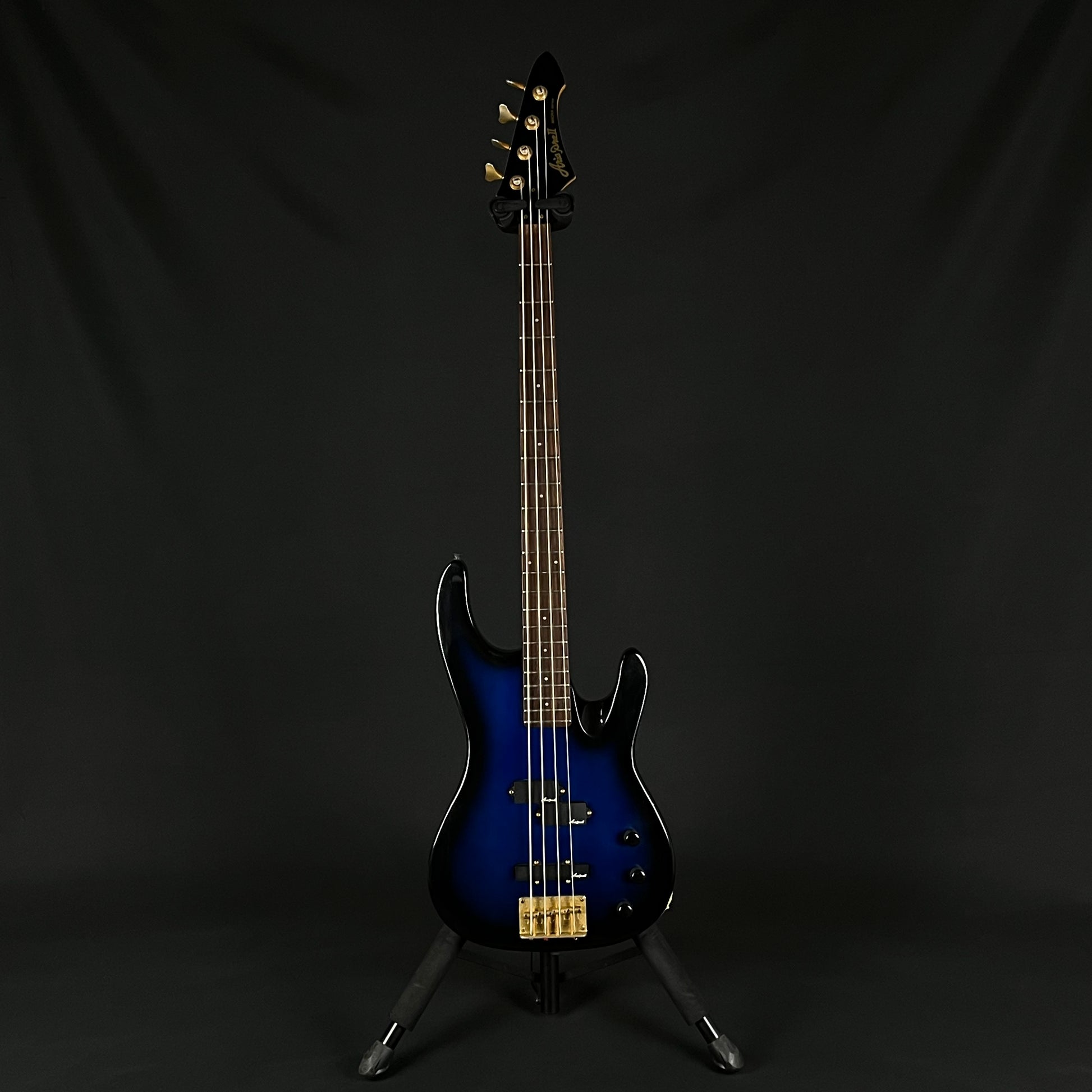 Aria Pro II Magna Series Bass