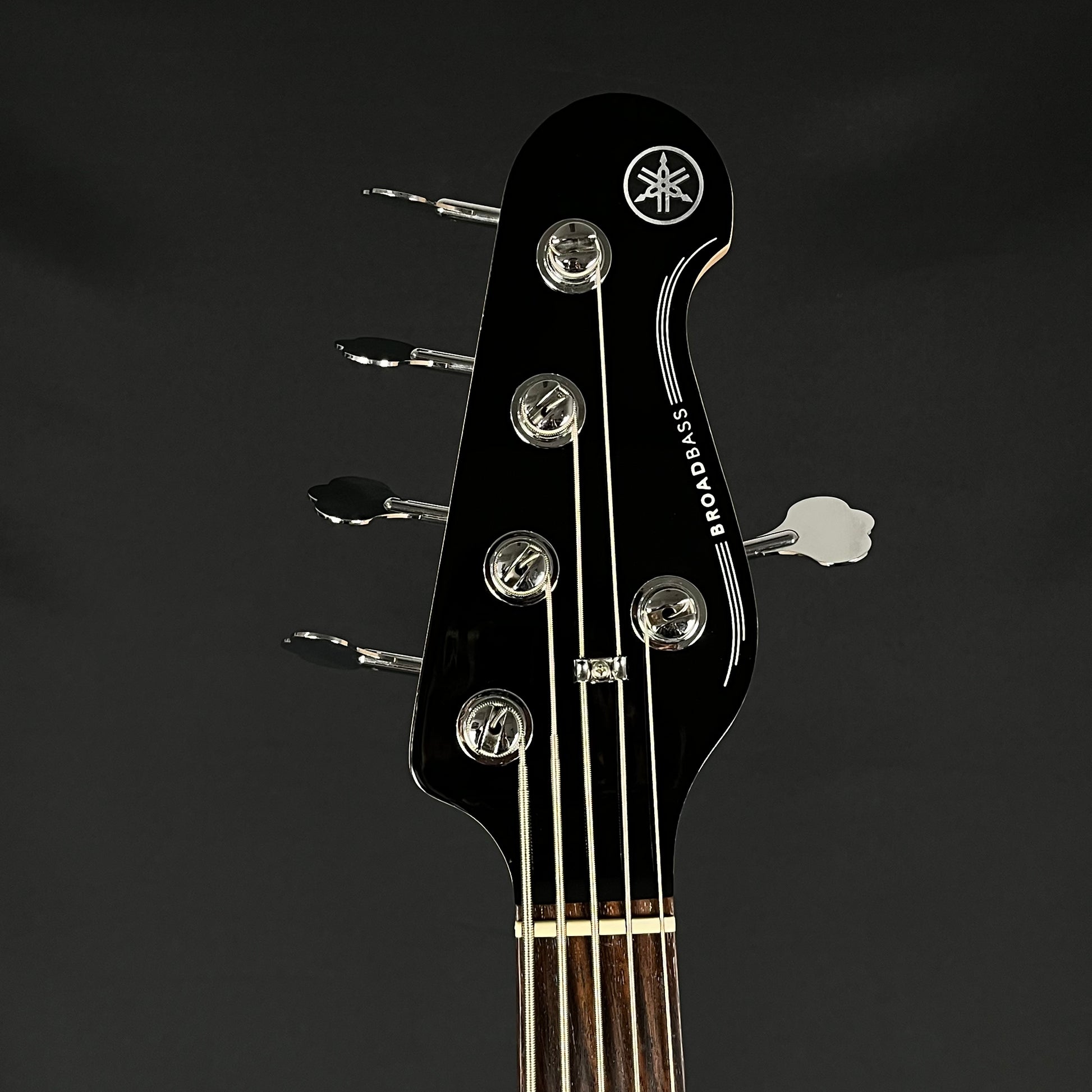YAMAHA BB435 Bass