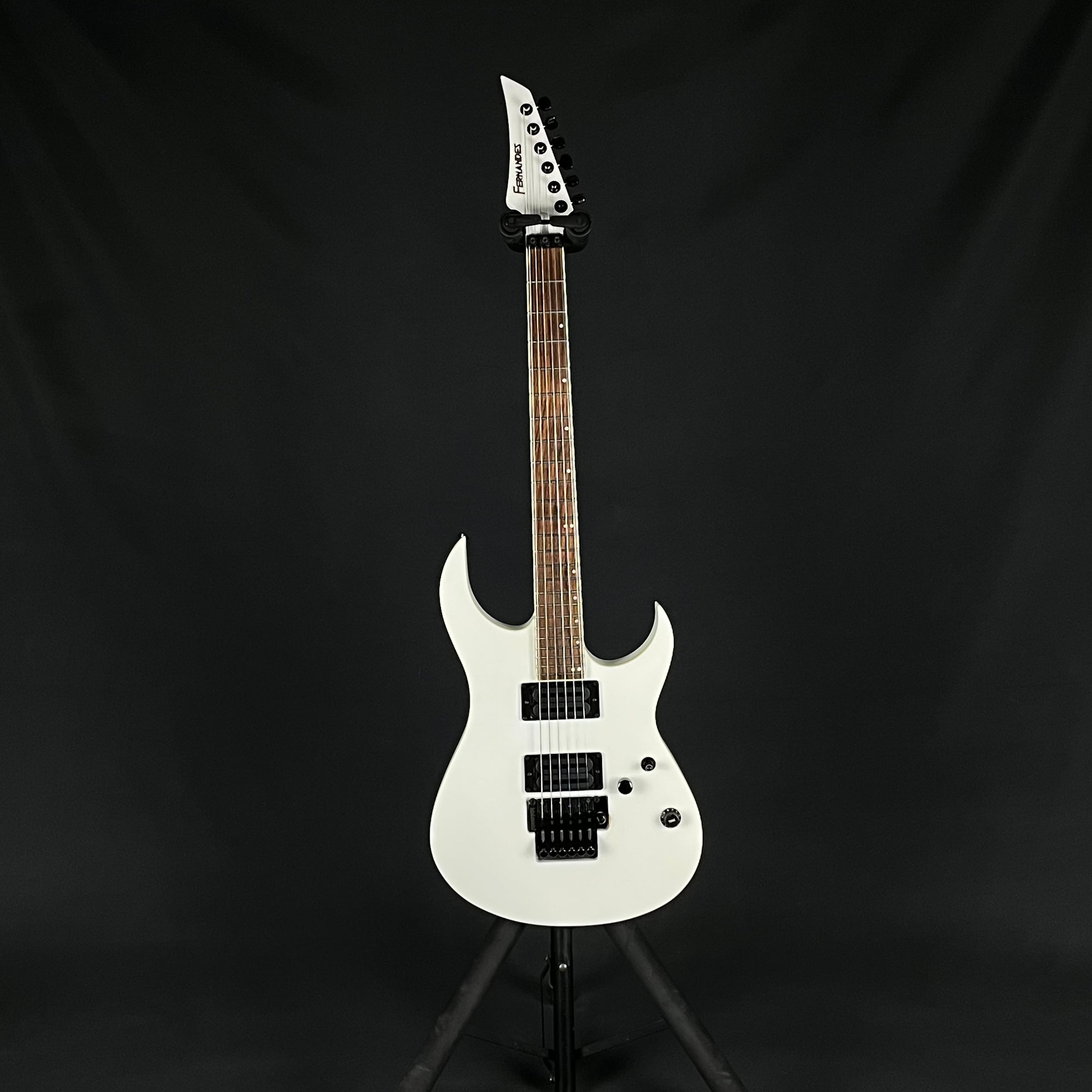 Fernandes FGZ-Standard
