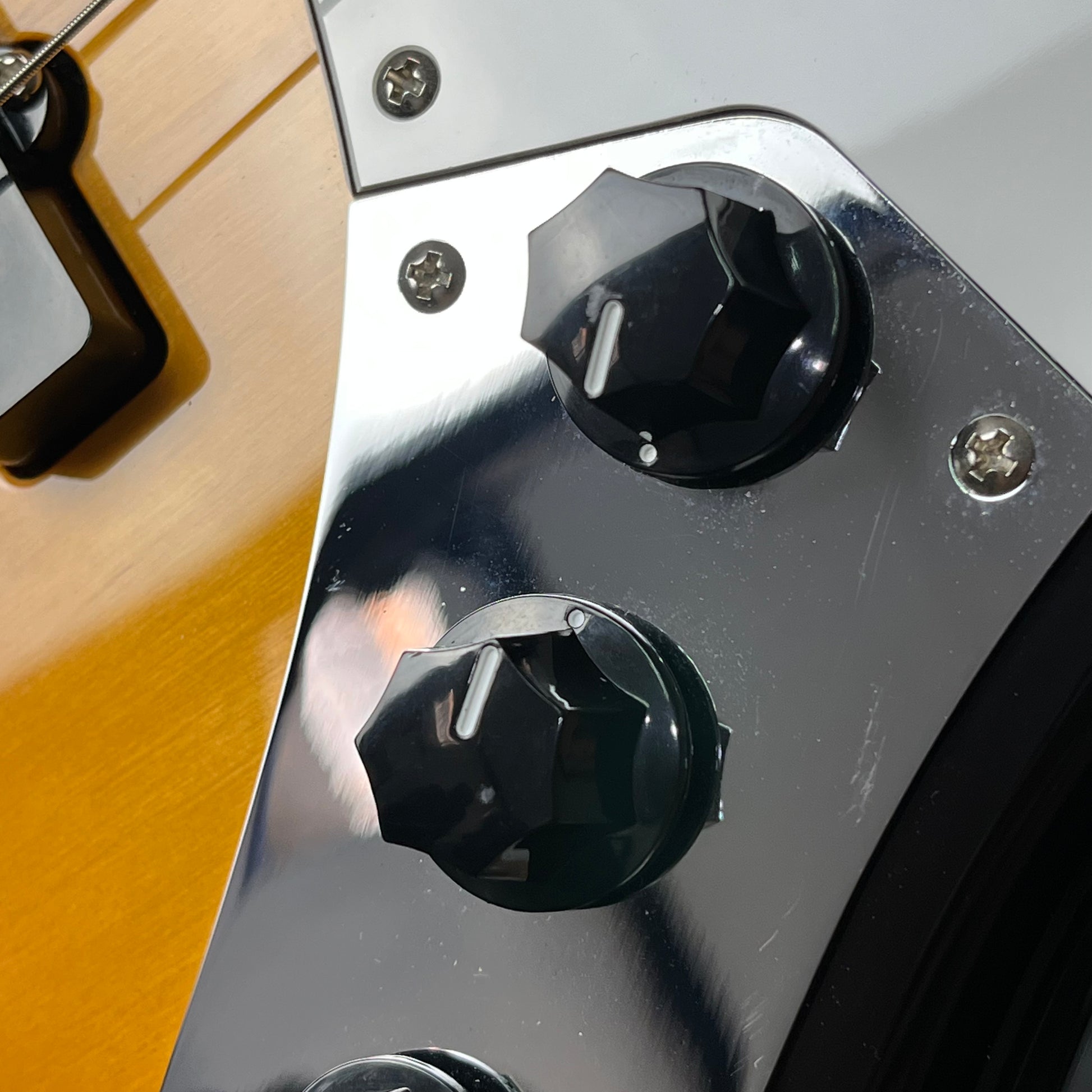 Squier Affinity Jazz Bass 2024