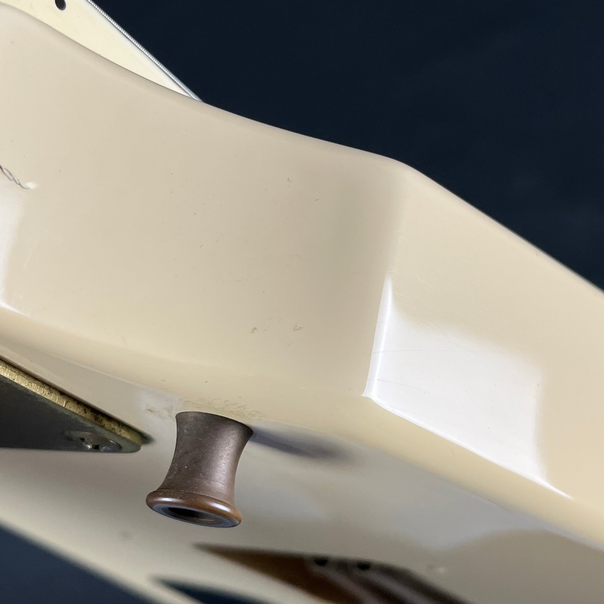 FERNANDES Flying V