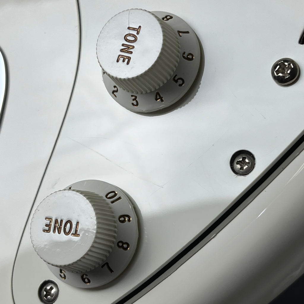Fender Player Stratocaster HSS PW MN