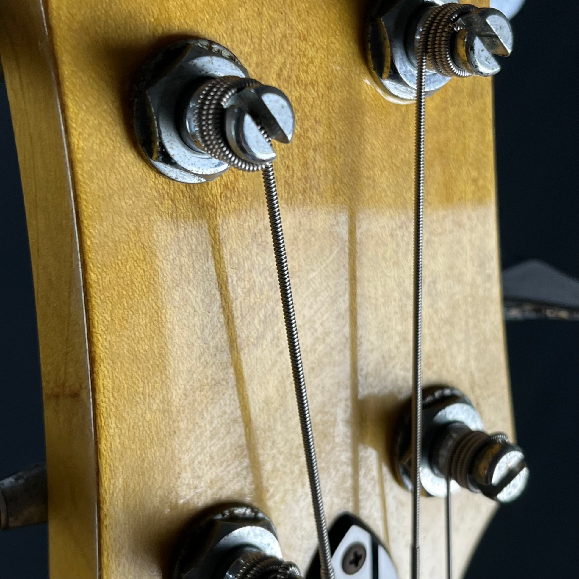 EDWARDS E-UT-85B Viper Bass