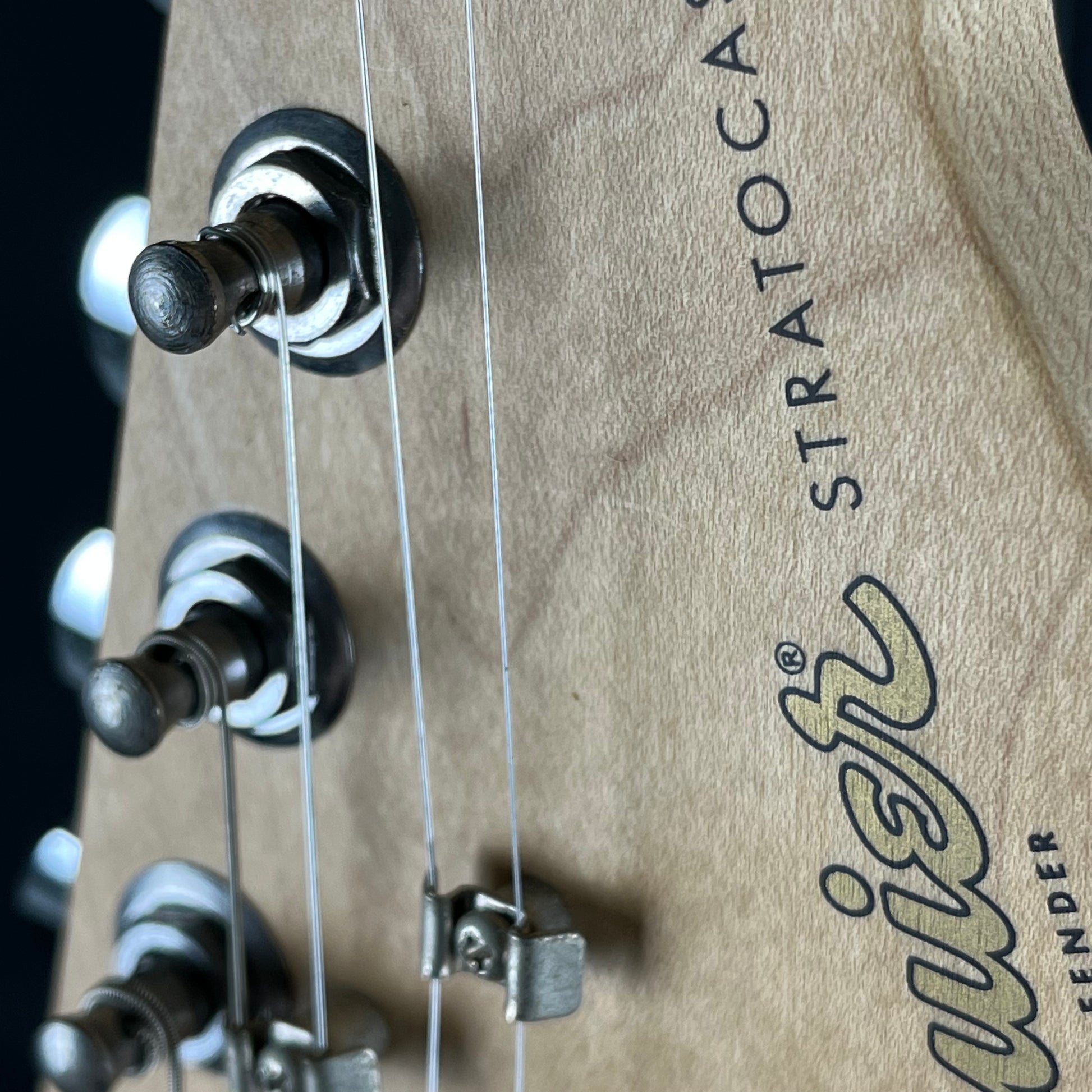 Squier Affinity Stratocaster HSS