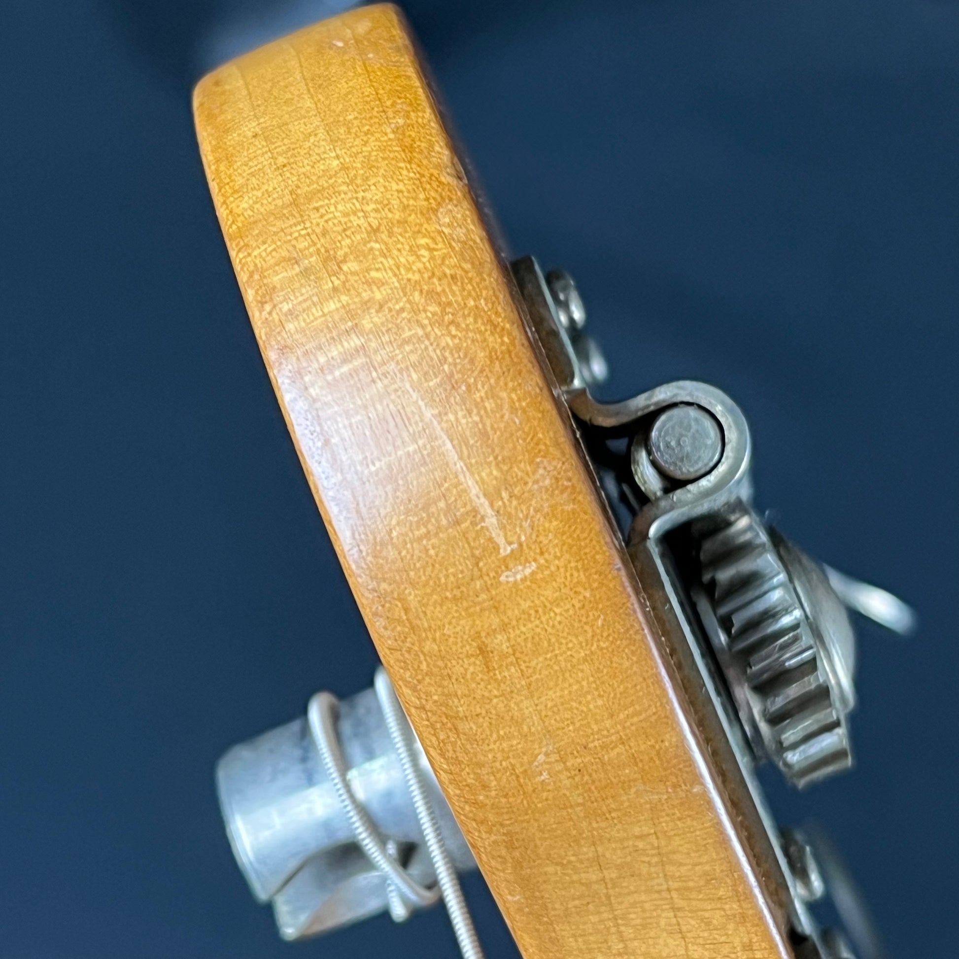 Squier Affinity Precision Bass