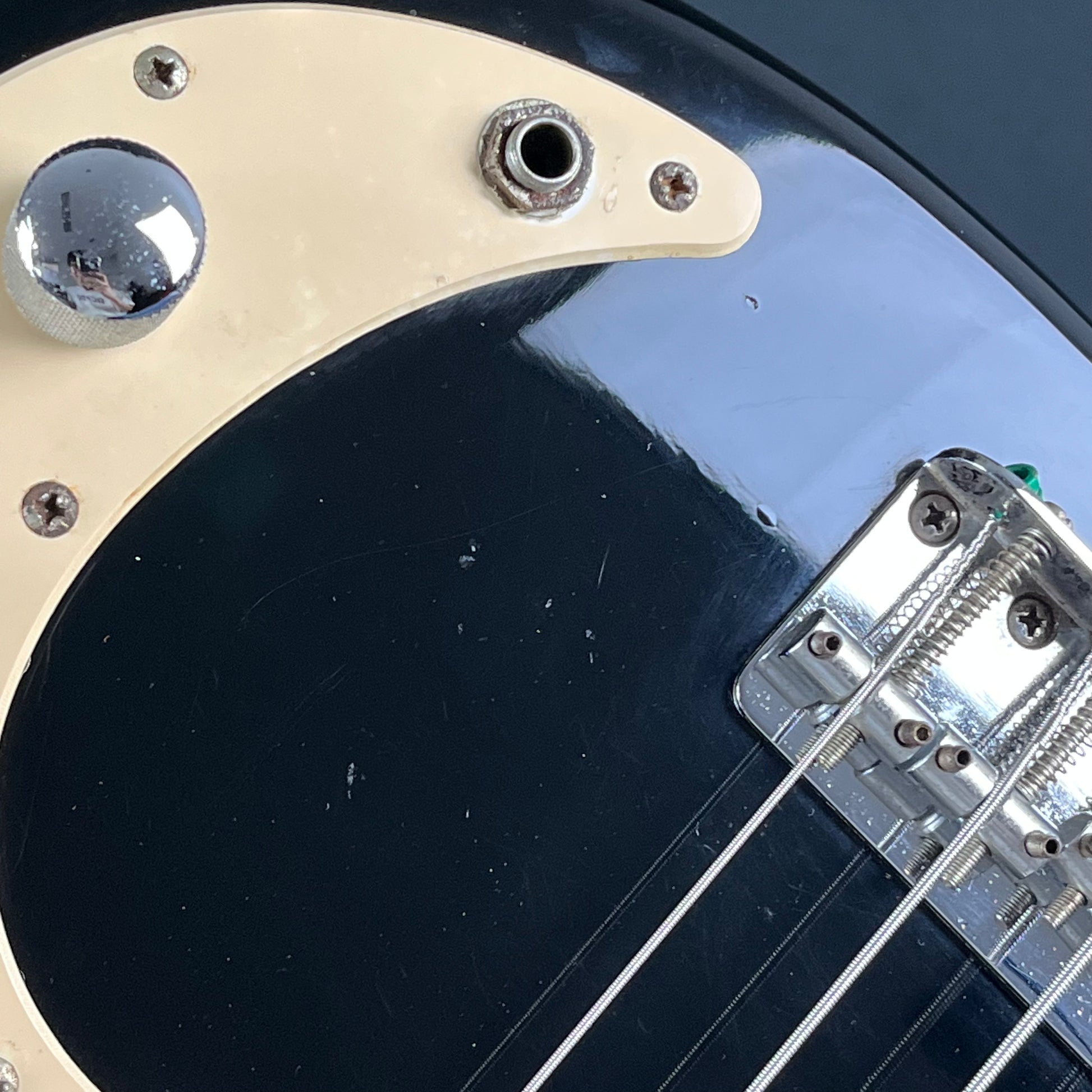 Squier Affinity Precision Bass
