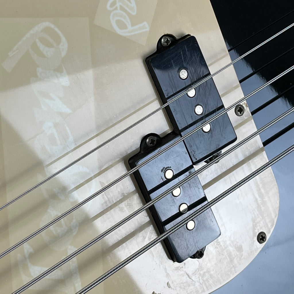 Squier Affinity Precision Bass