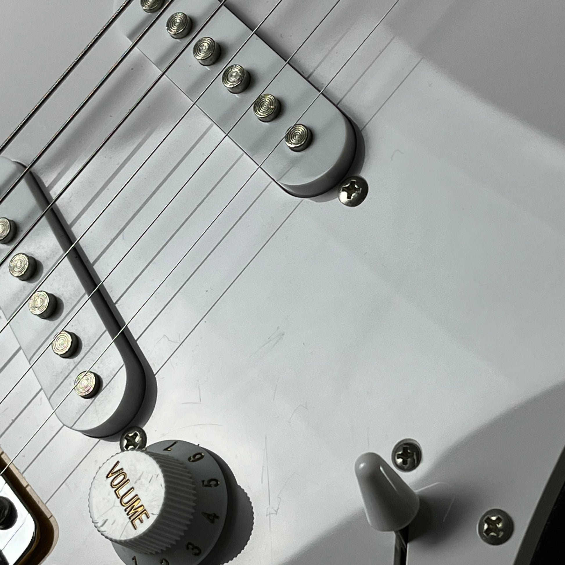 Squier Sonic Stratocaster 2TS 2023