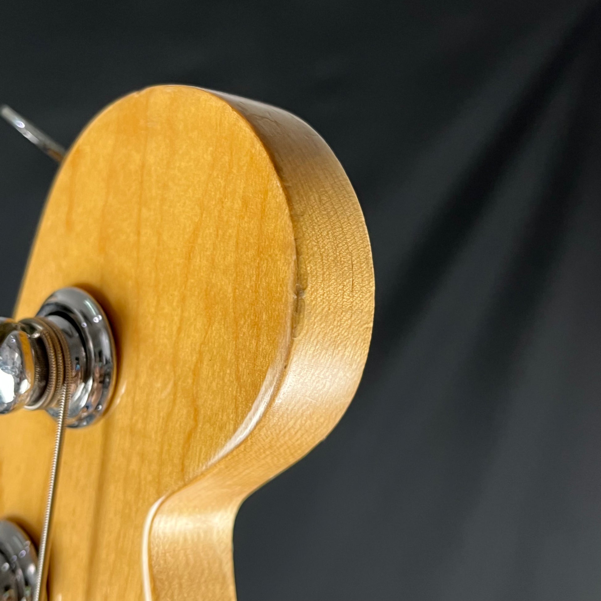 GrassRoots G-T-60B Bass