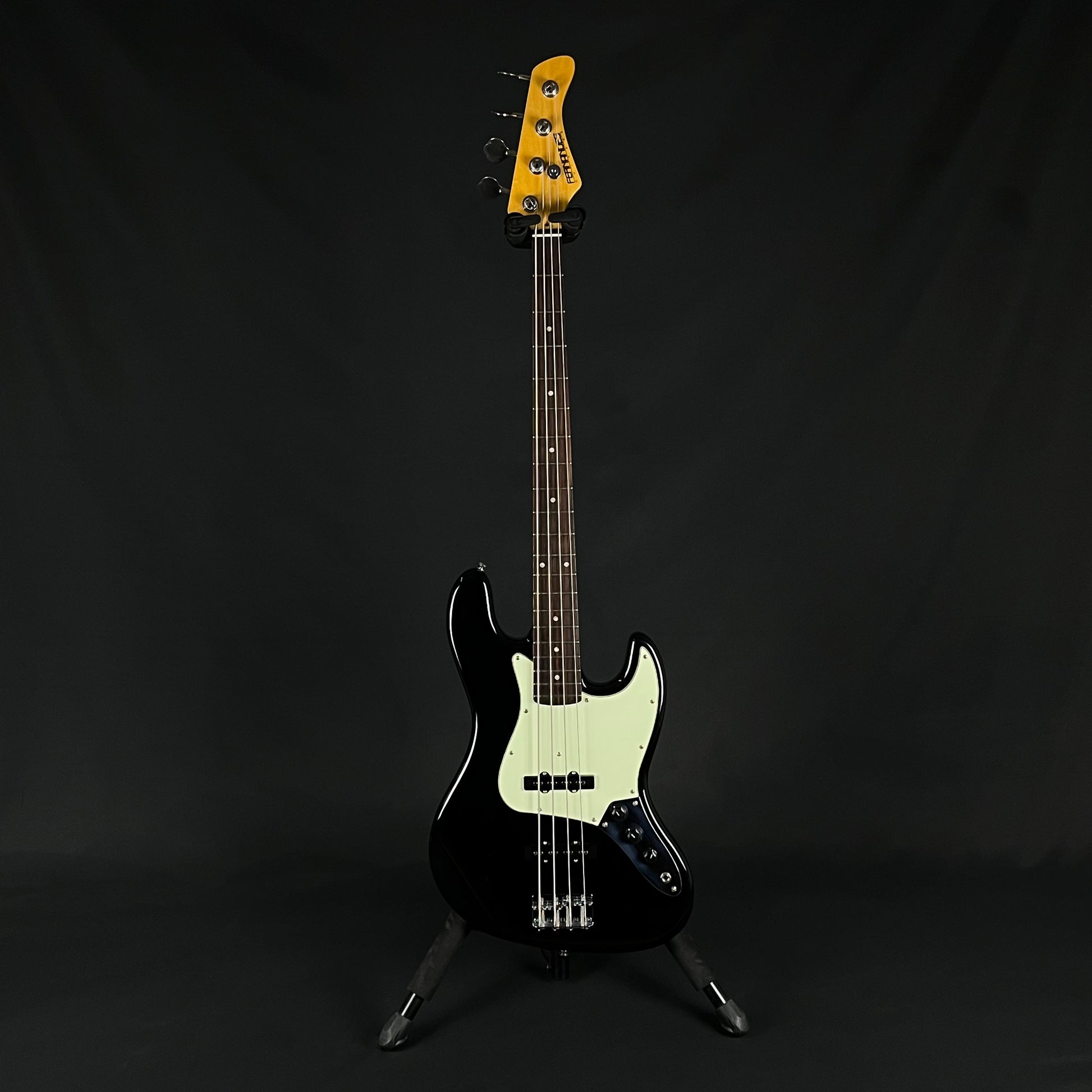 Fernandes Jazz Bass
