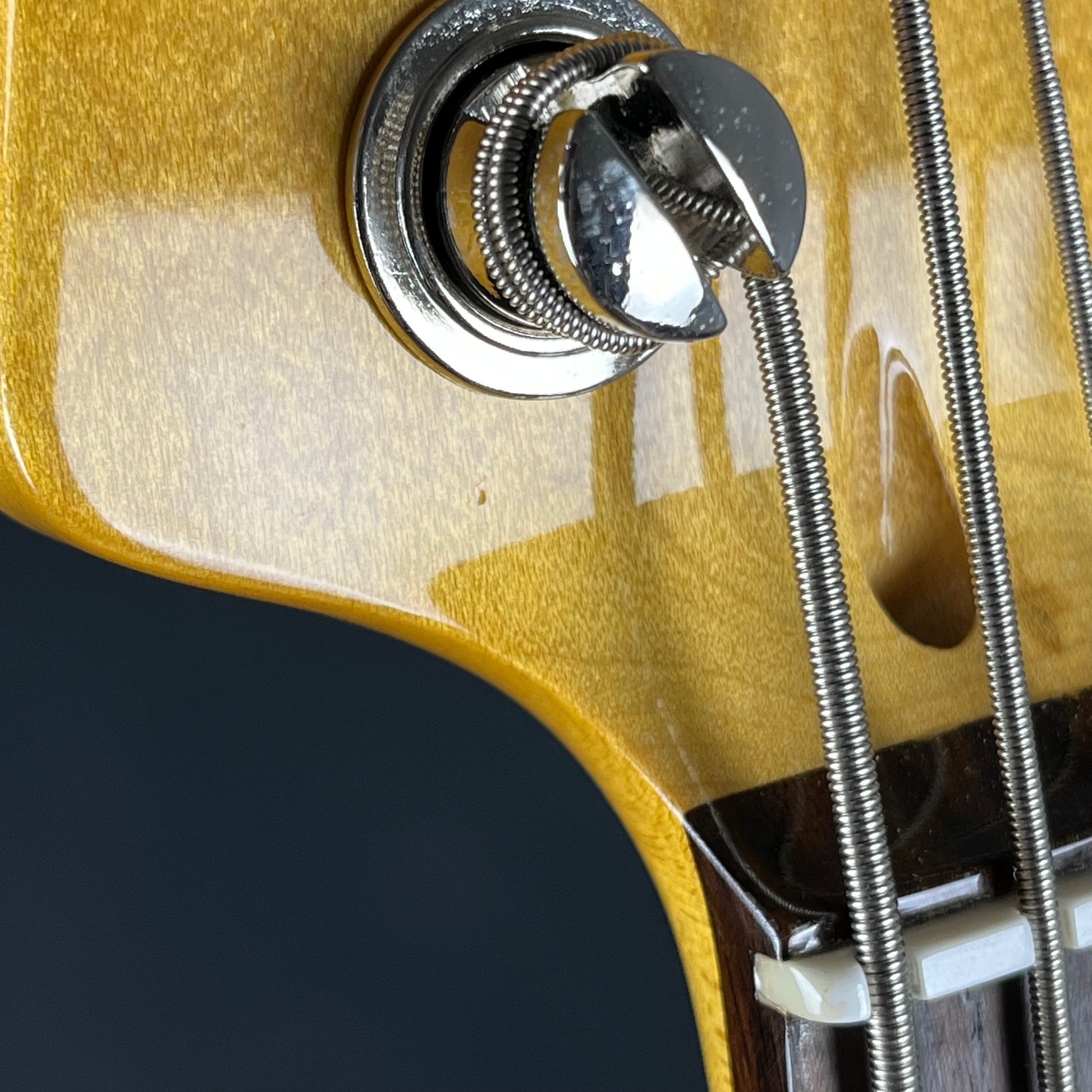 Fernandes Jazz Bass