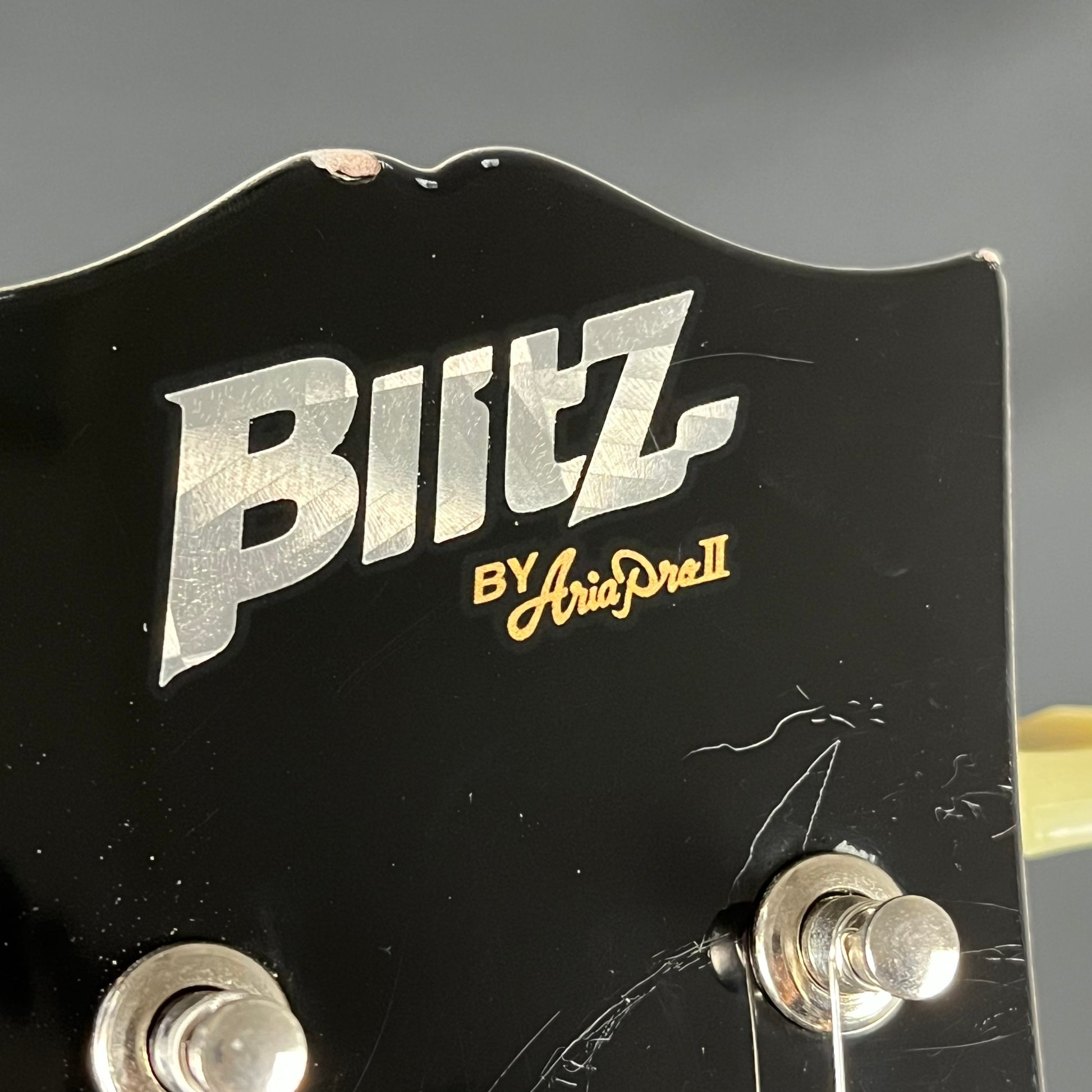 Blitz by Aria Pro II SG