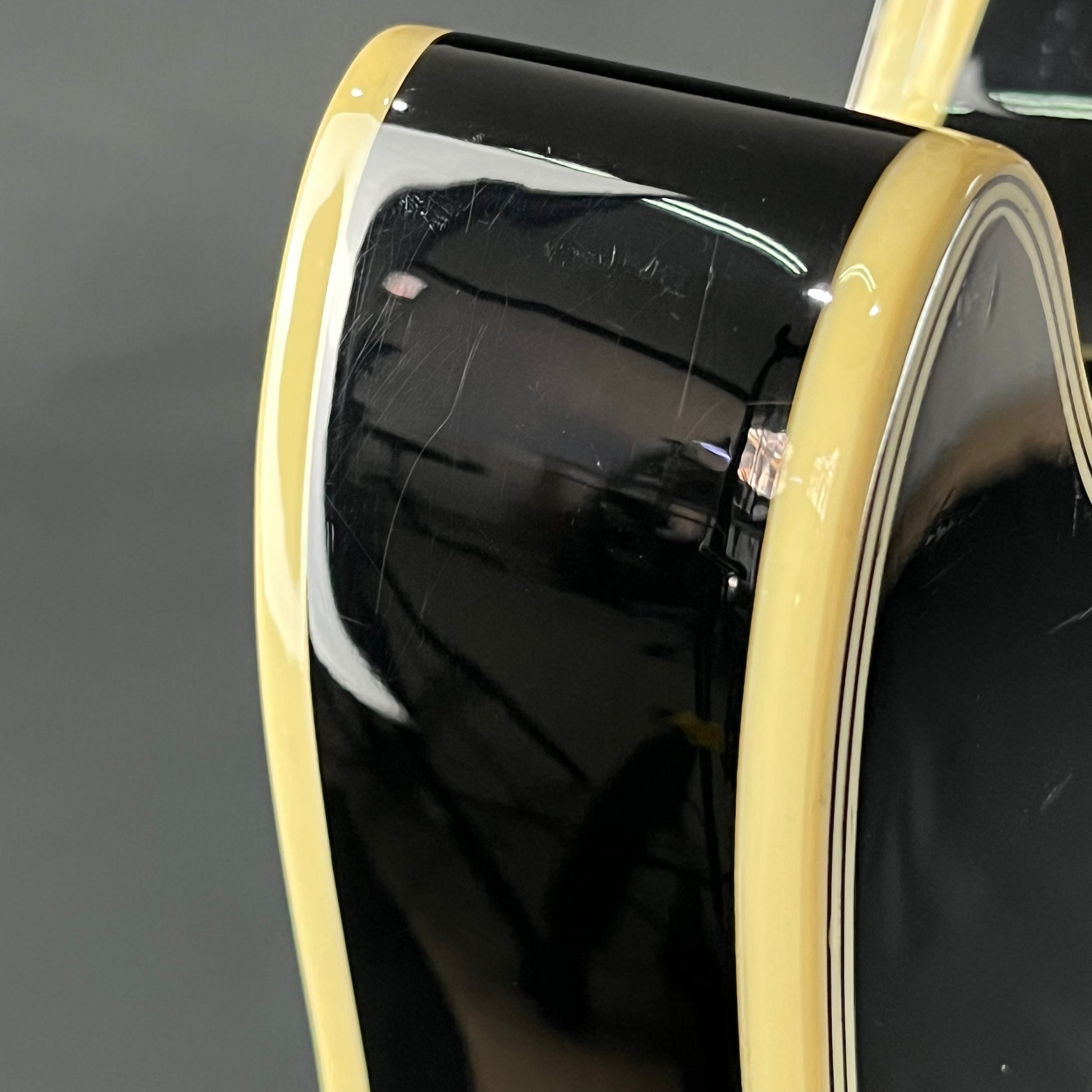 Maison Les Paul Custom