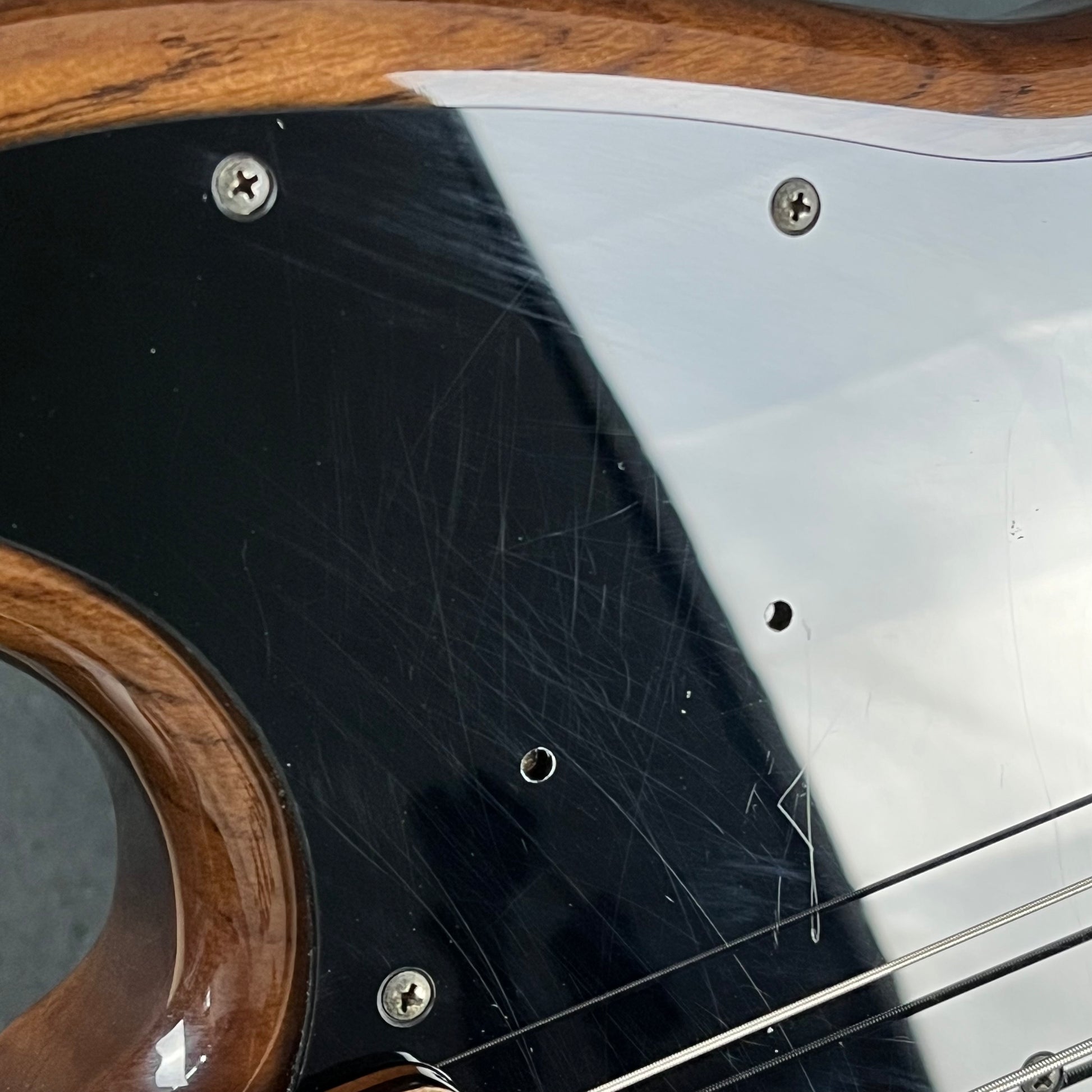 Fender Japan Classic 60 Jazz Bass Walnut