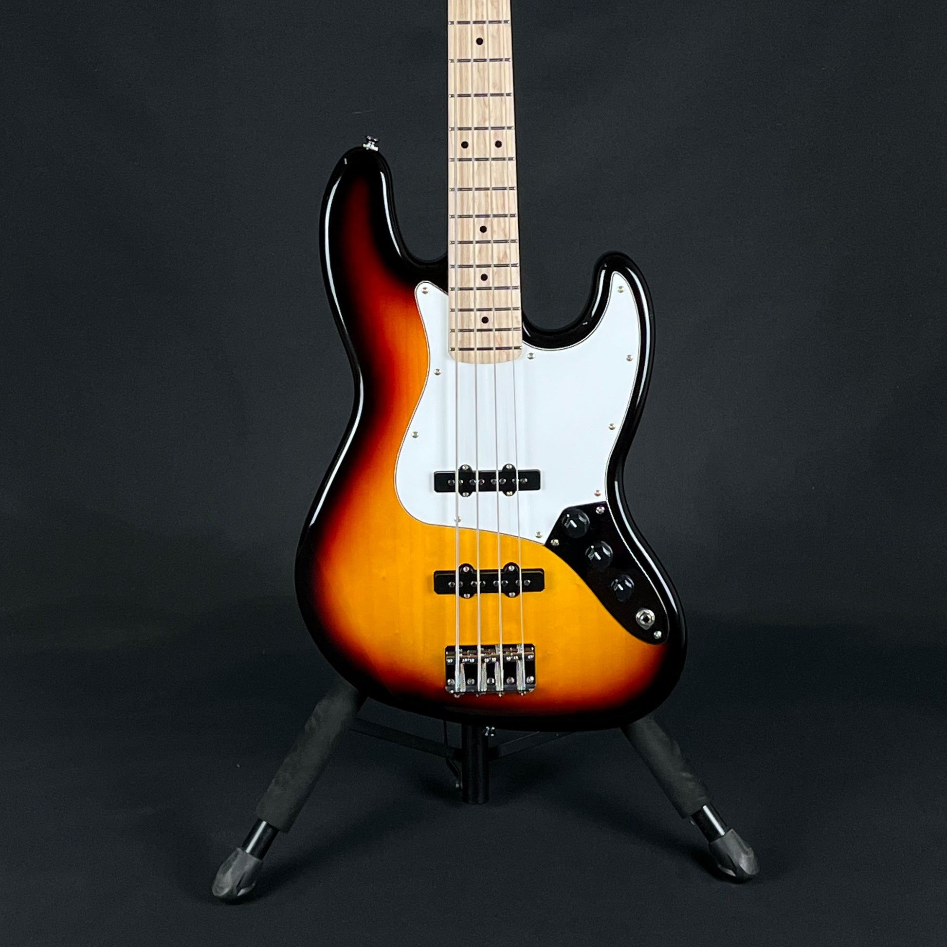 Squier Affinity Jazz Bass 2024