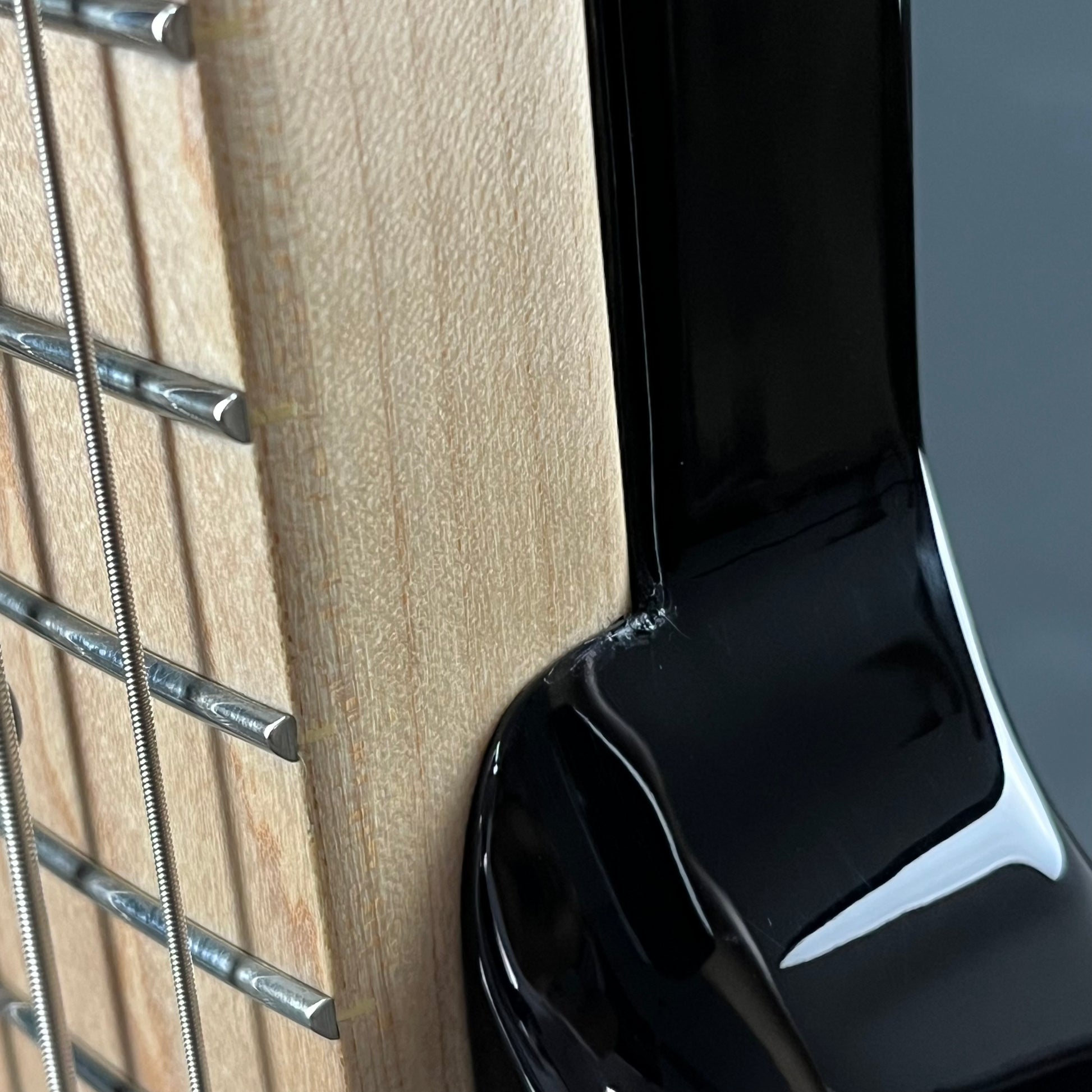 Squier Affinity Jazz Bass 2024