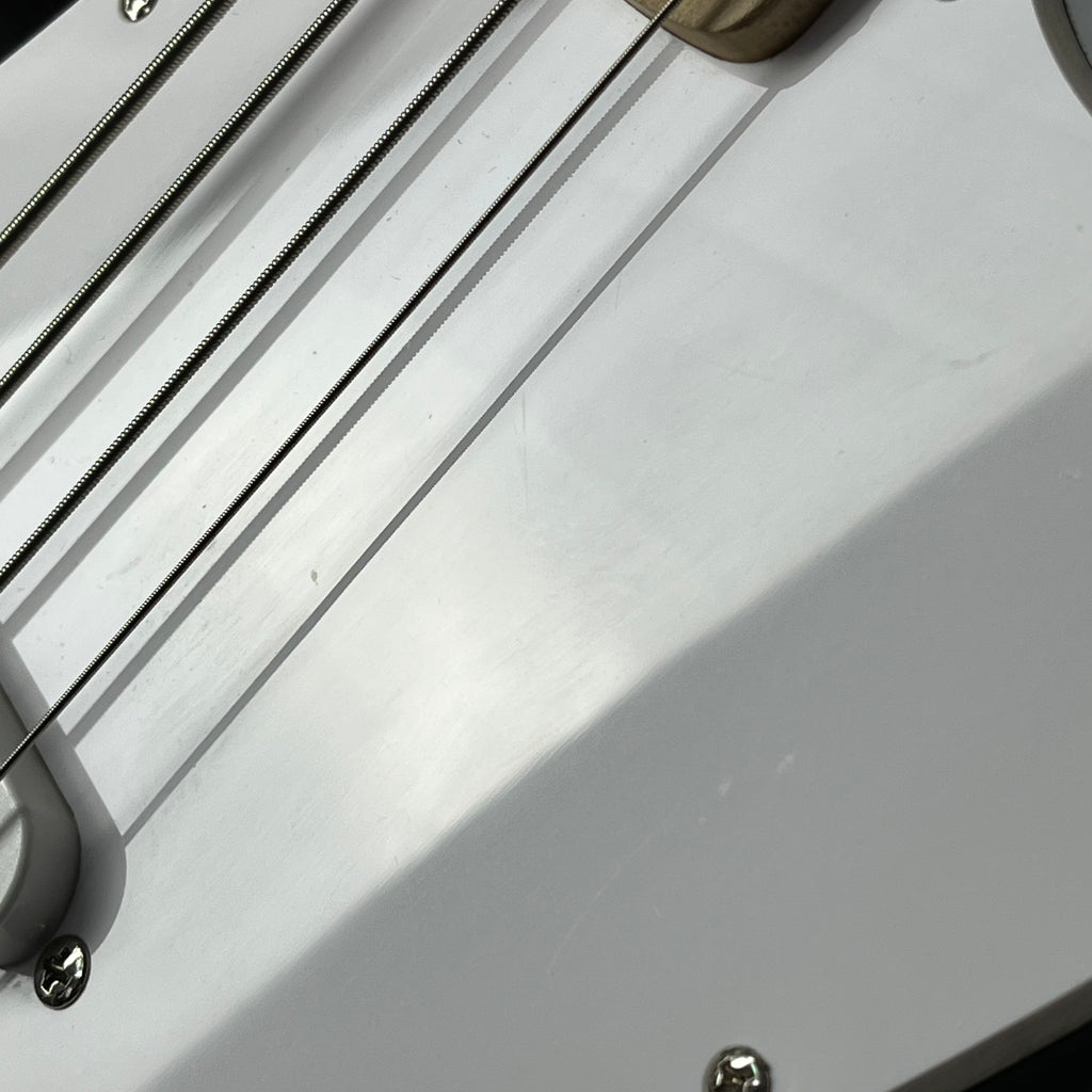 Squier Affinity Bronco Bass