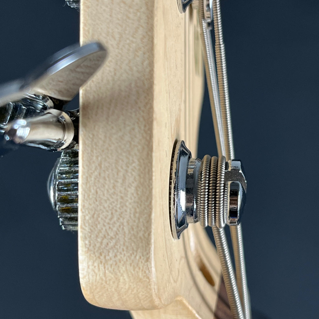 Squier Affinity Precision Bass