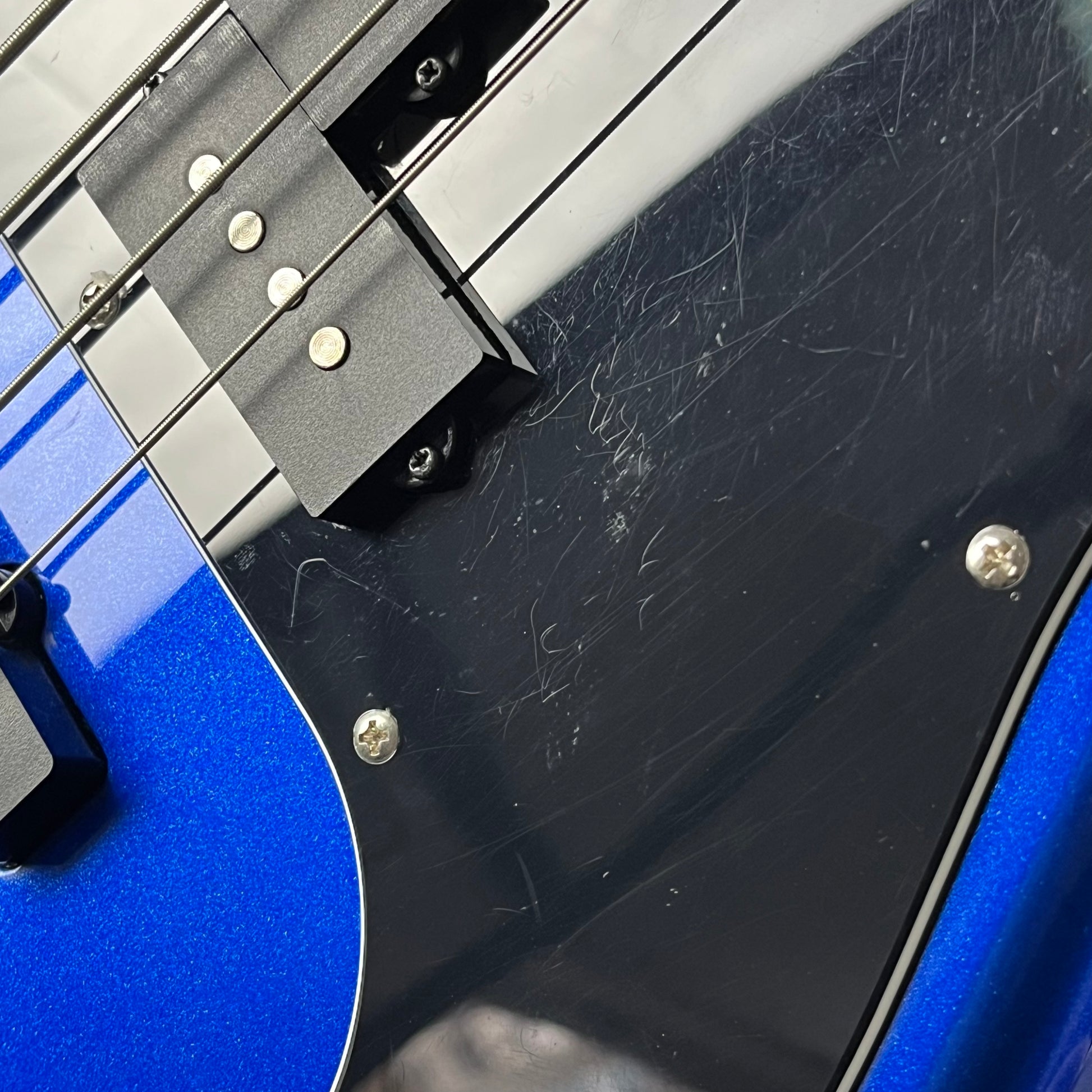 Squier Affinity Precision Bass