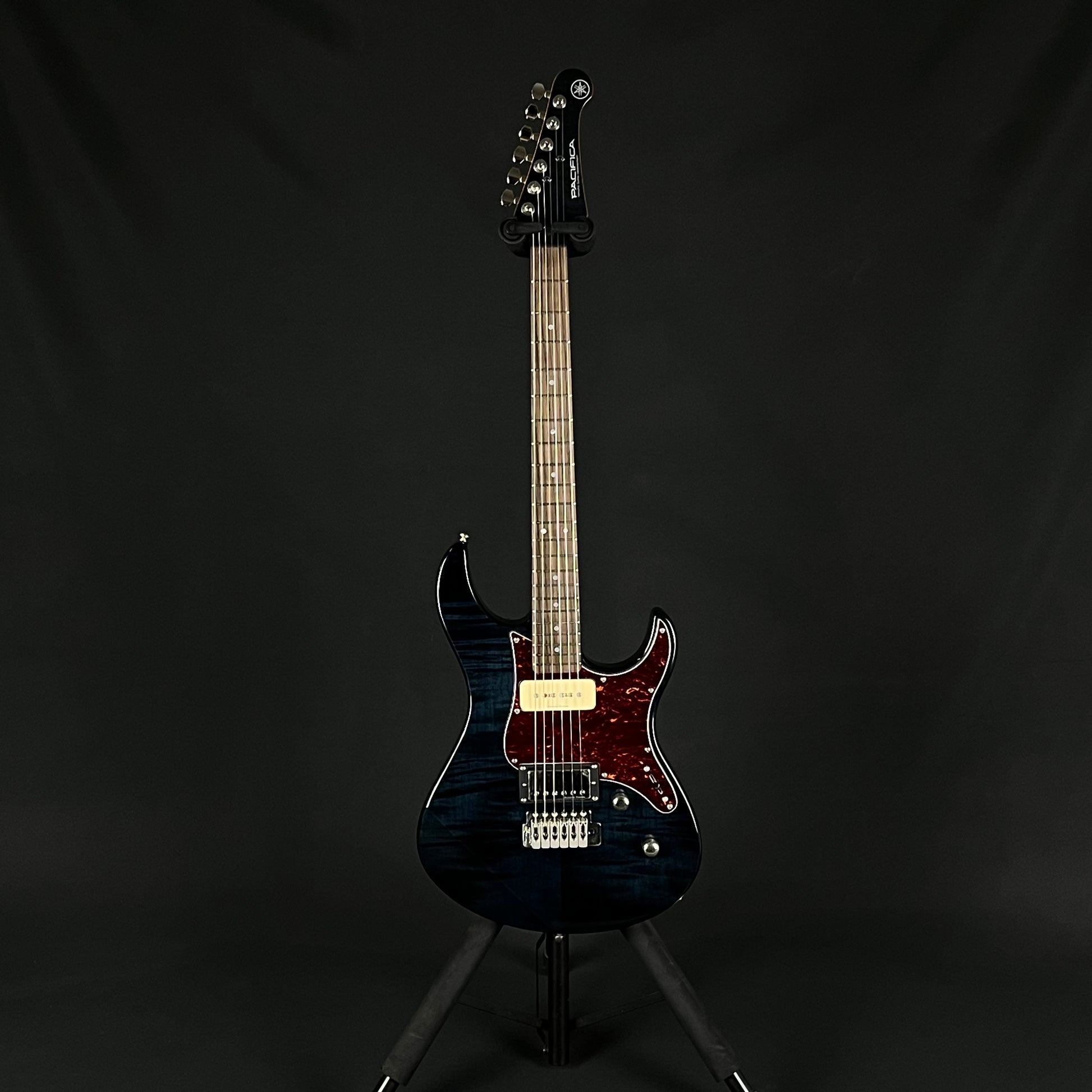 YAMAHA PAC611VFM