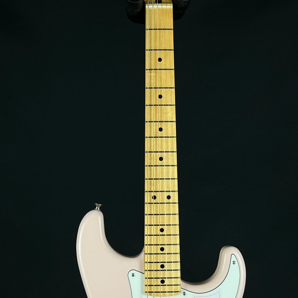 Fender Japan Junior Collection Stratocaster Satin Shell Pink