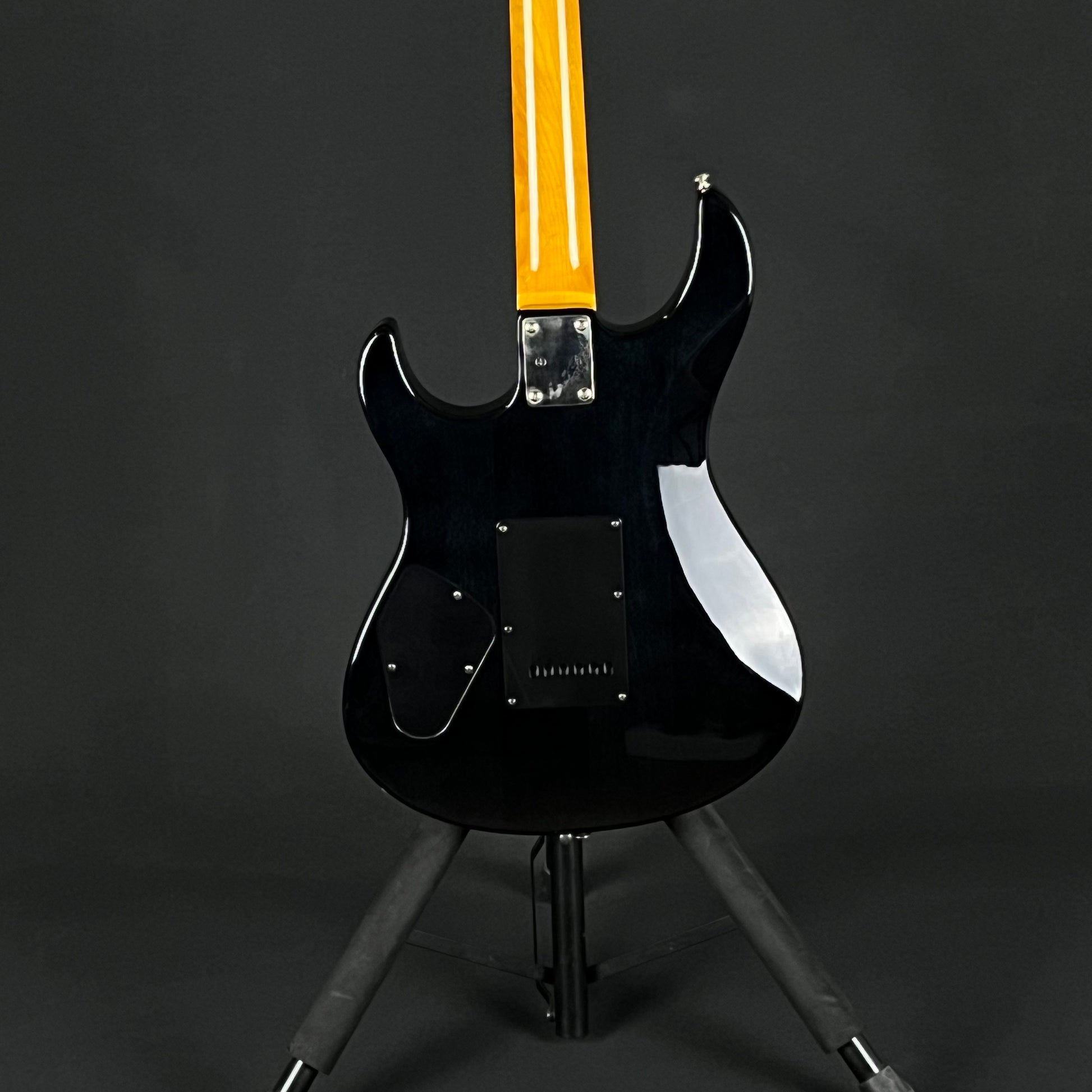 YAMAHA PAC611VFM