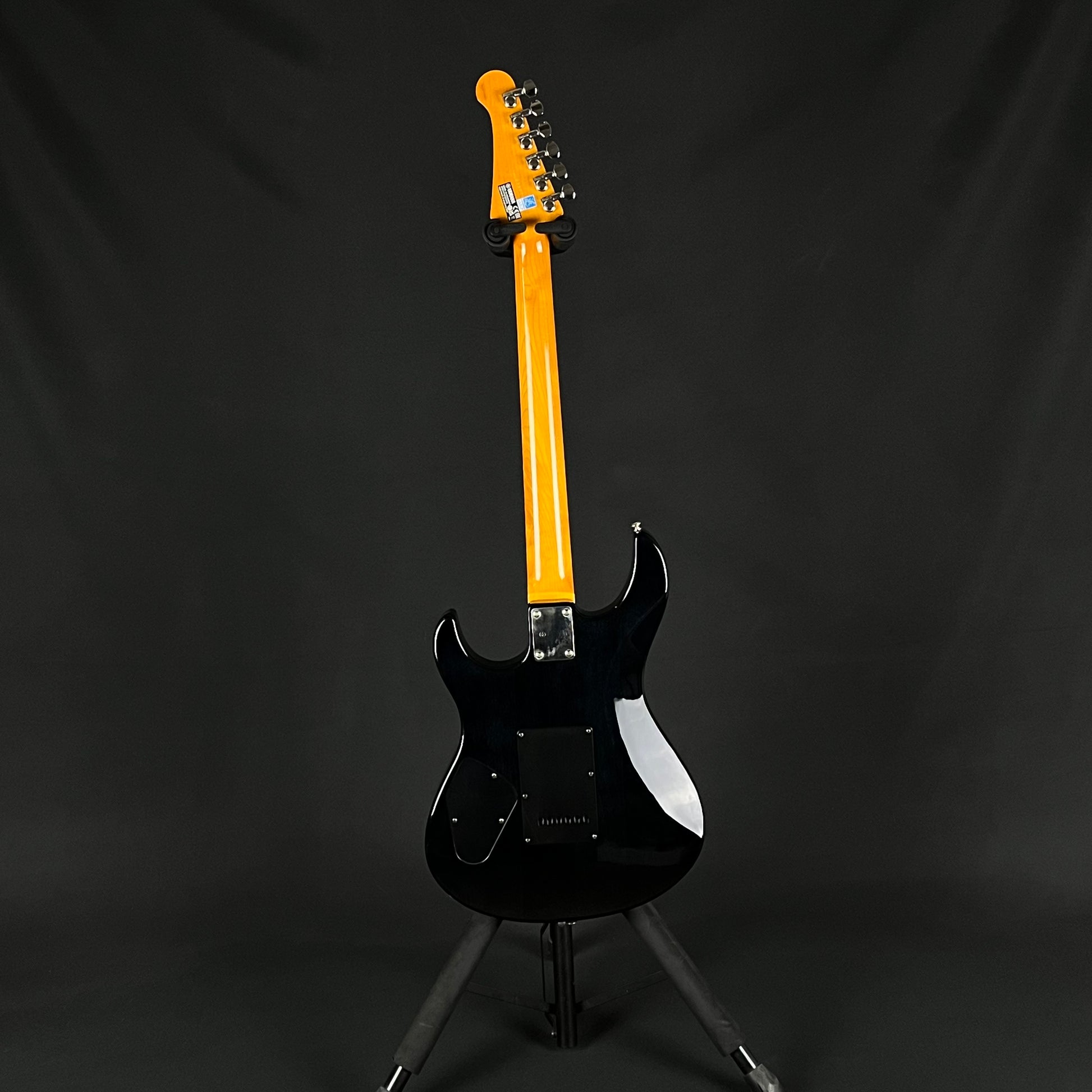 YAMAHA PAC611VFM