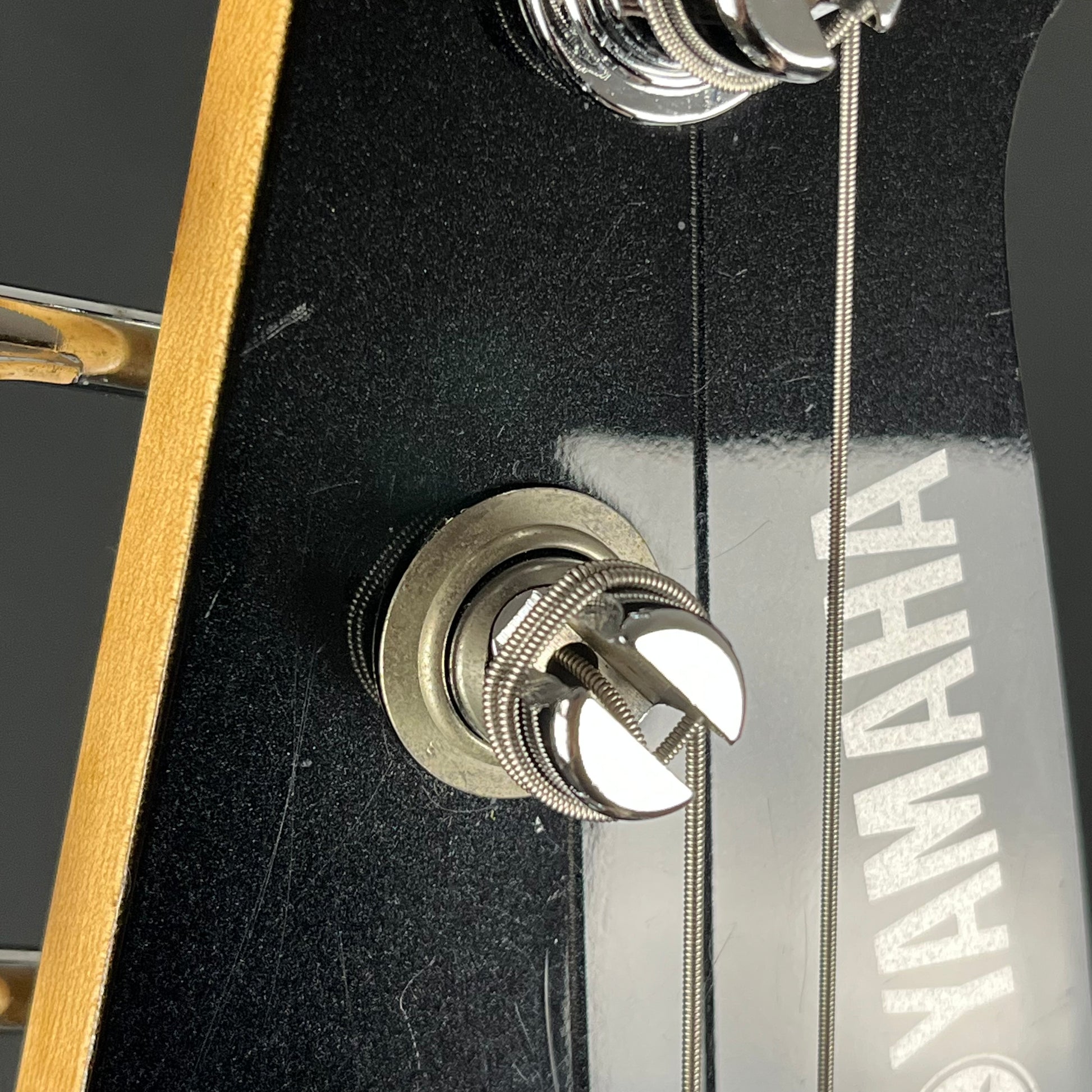 YAMAHA BB414 Bass