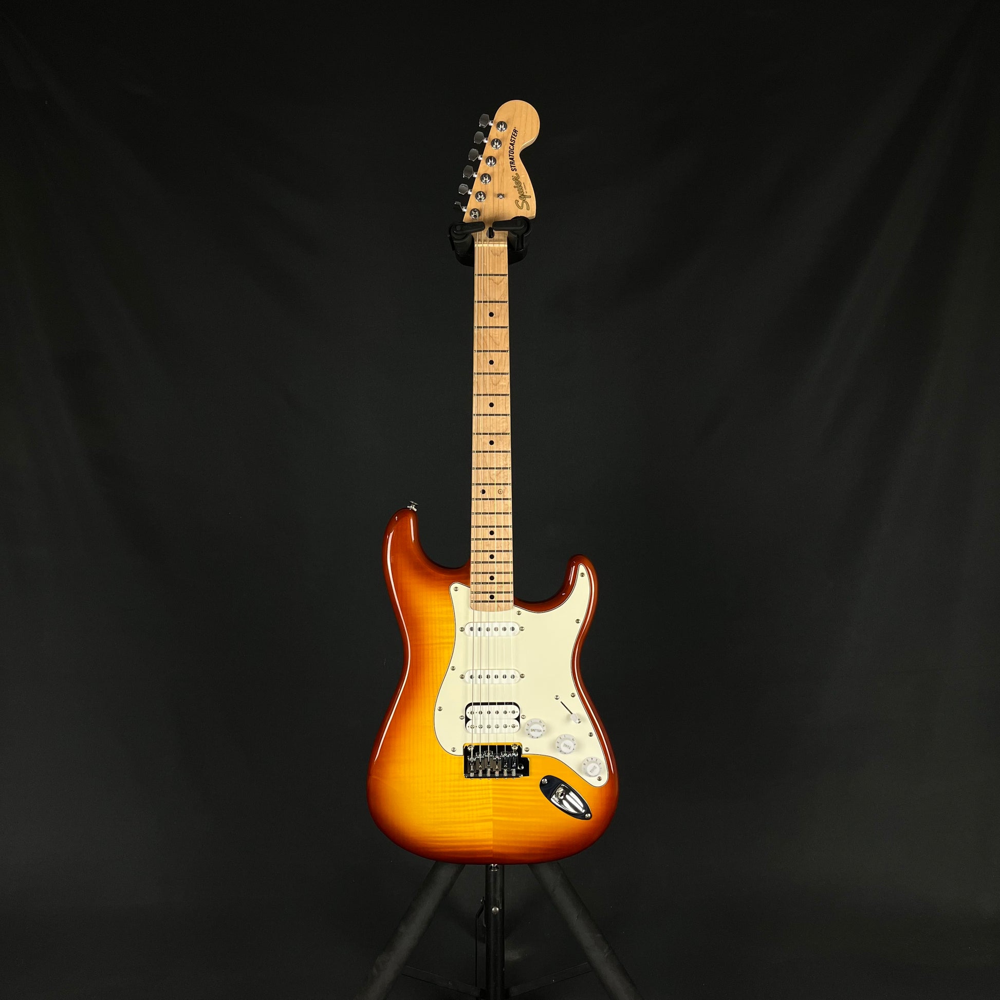 Squier Affinity Stratocaster FMT HSS 2022