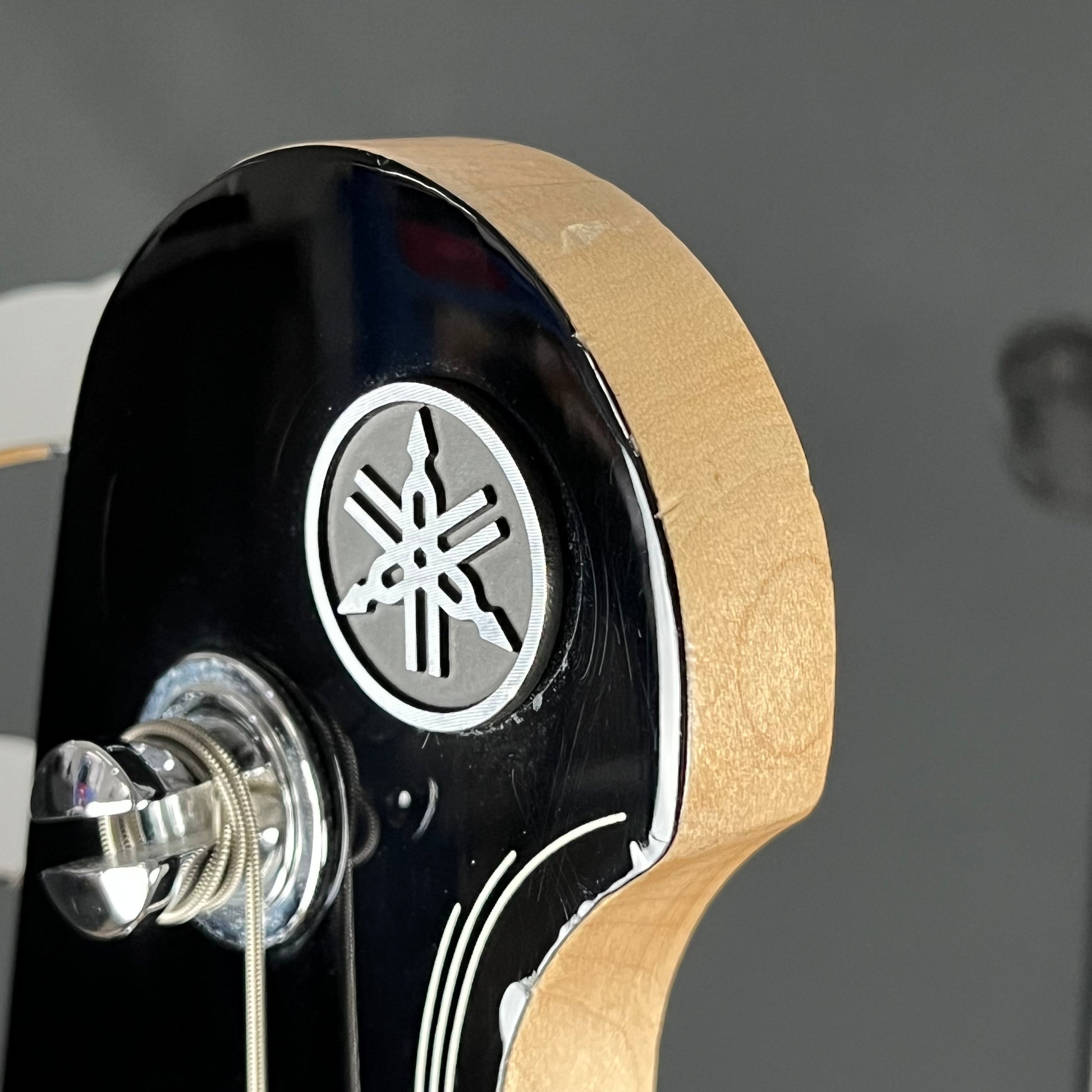YAMAHA BB434 Bass