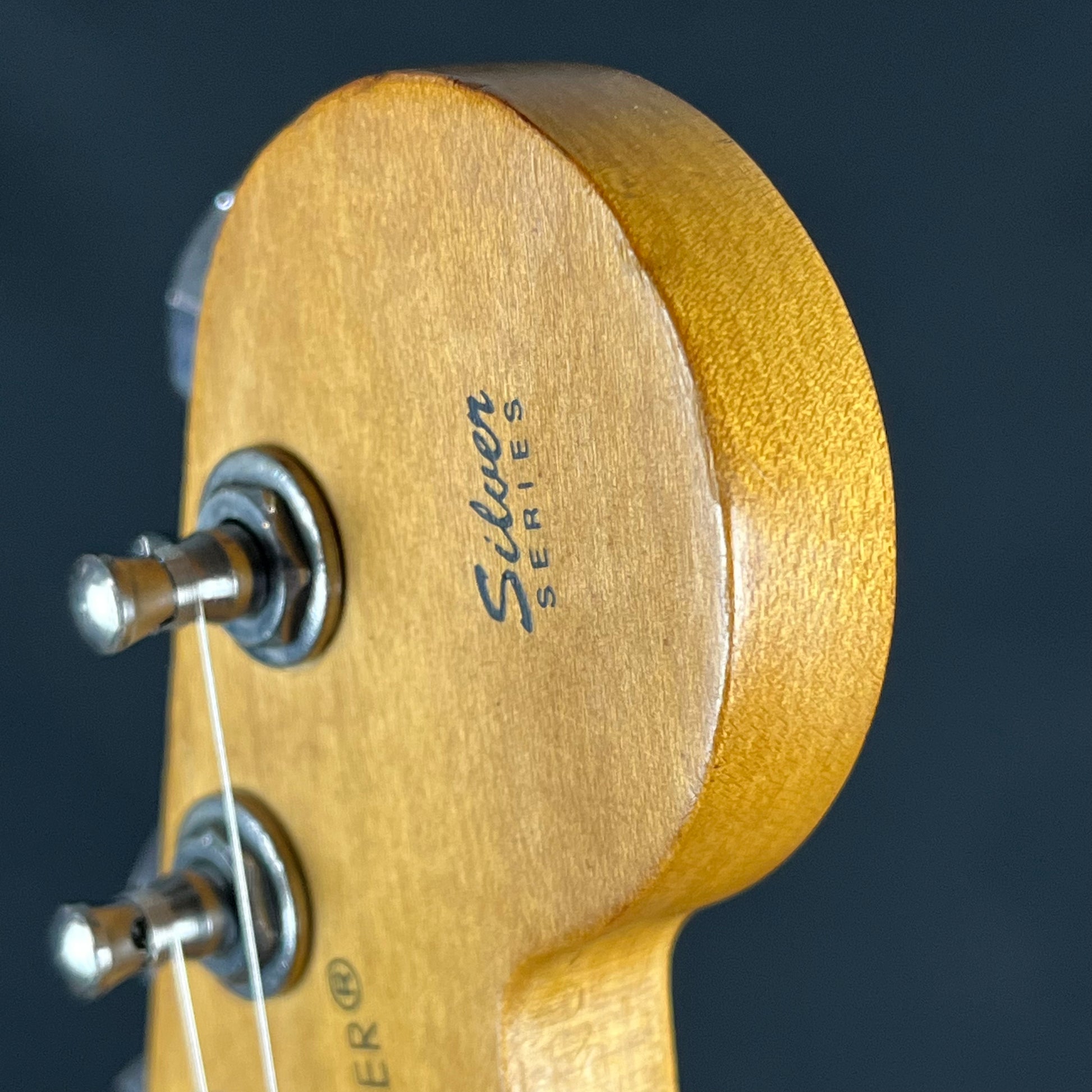 Squier Japan Silver Series Stratocaster