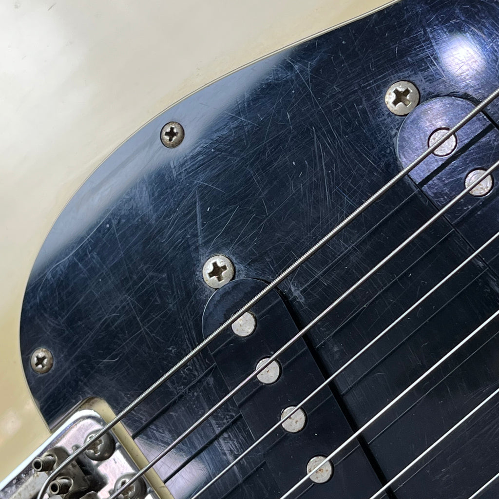 Squier Japan Silver Series Stratocaster