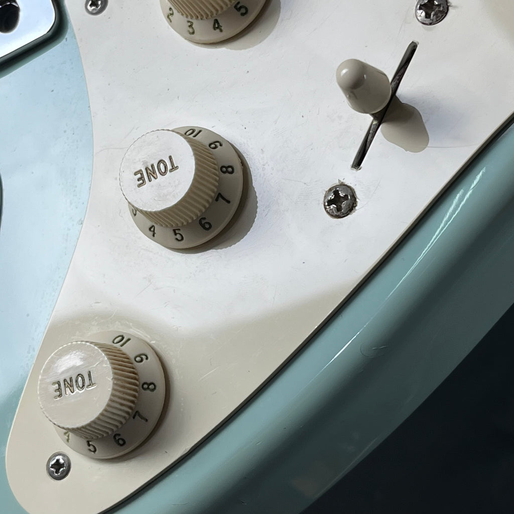 Fender Classic Series 50s Stratocaster DNB MN