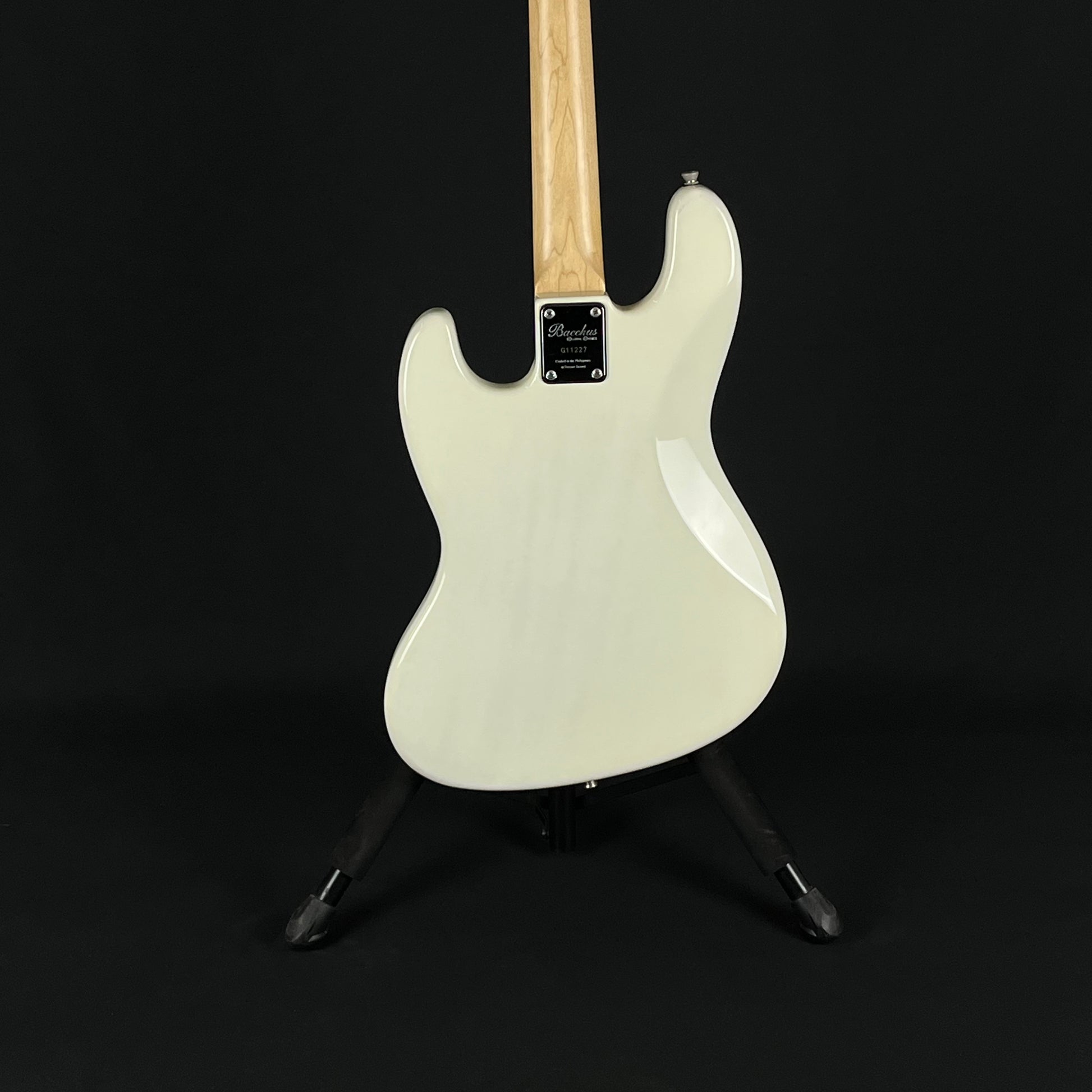 Bacchus Global Series Fretless Bass