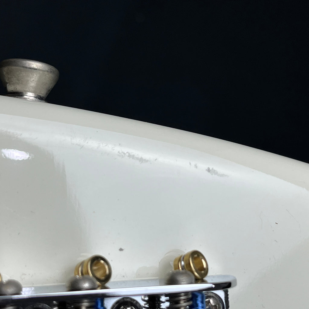 Bacchus Global Series Fretless Bass