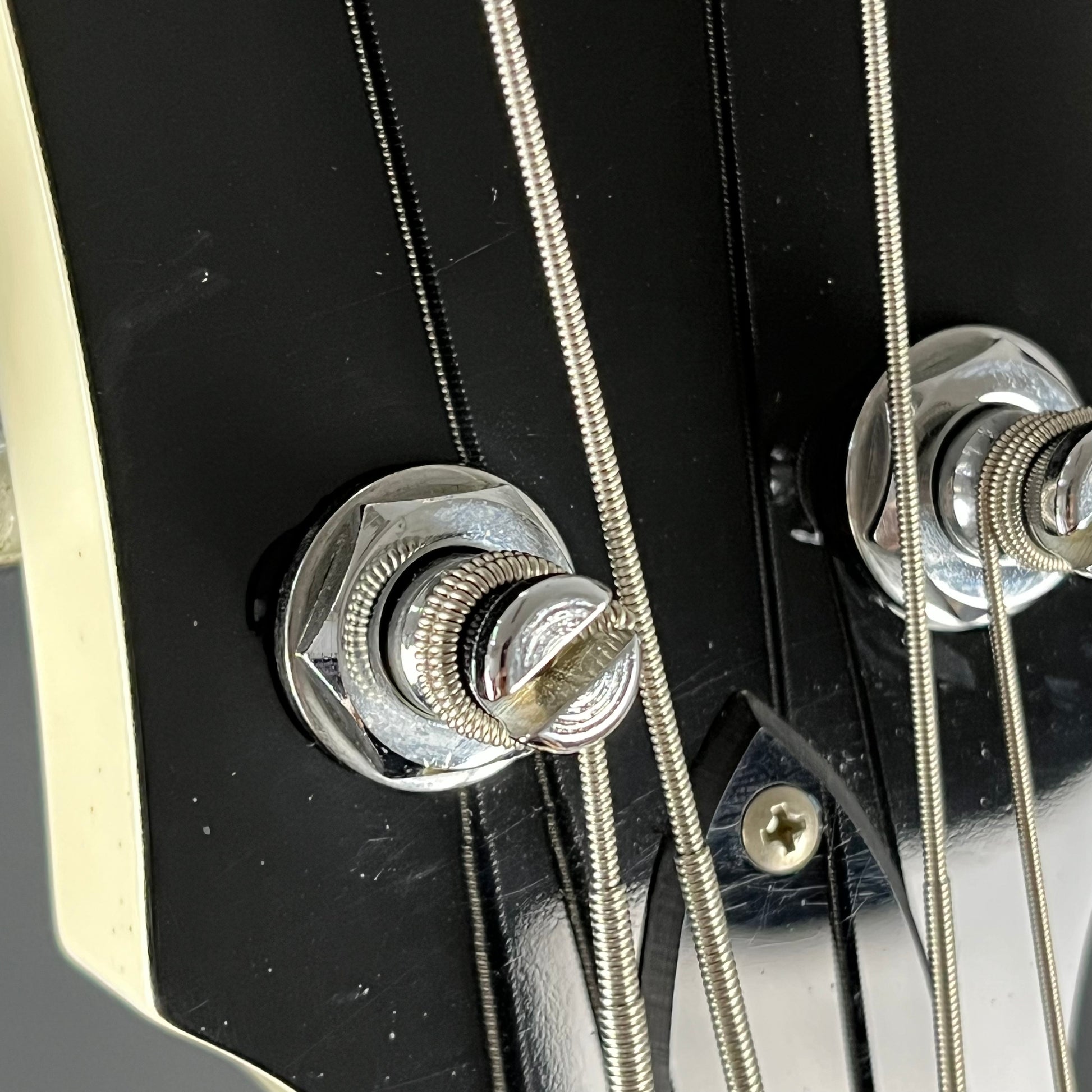 EDWARDS E-J-85MF Bass