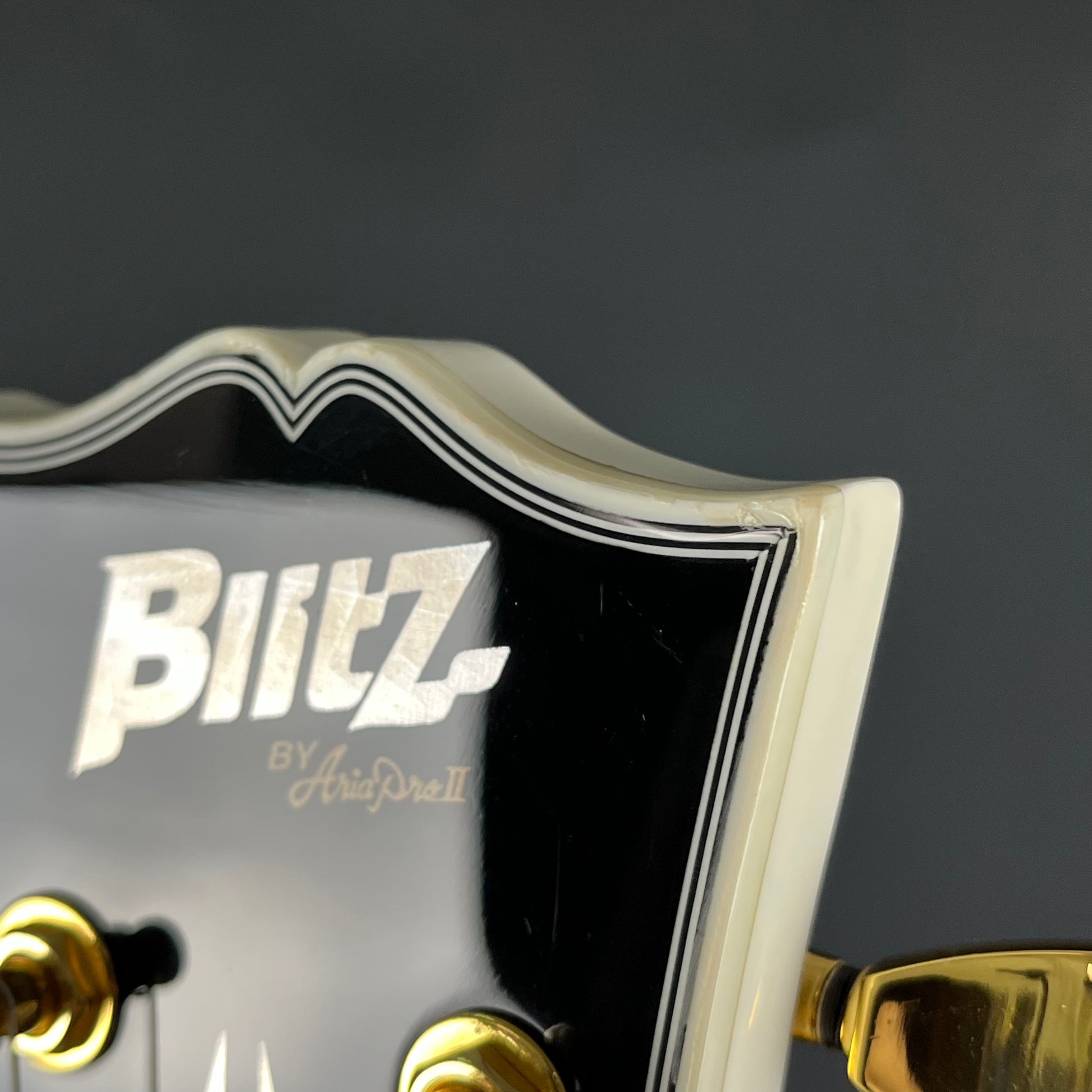 Blitz by Aria Pro II Les Paul Custom