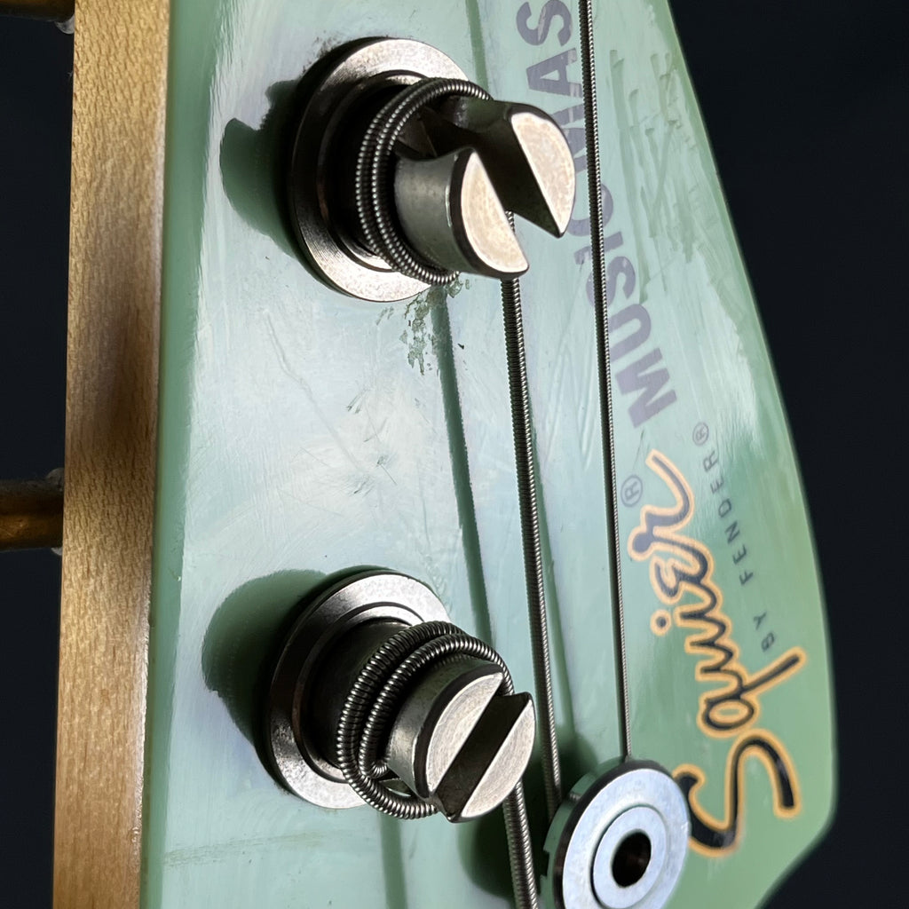 Squier Vista Series Musicmaster Bass