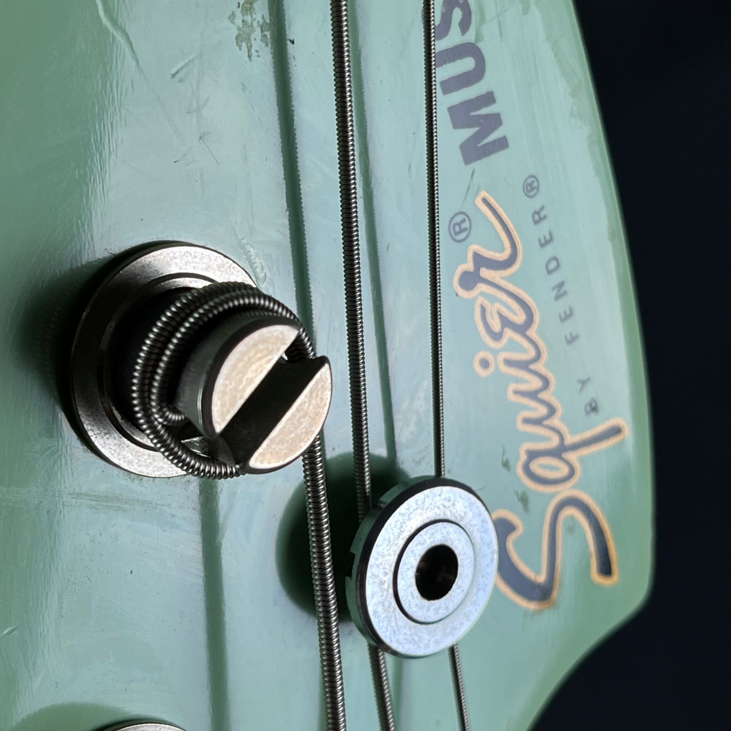Squier Vista Series Musicmaster Bass