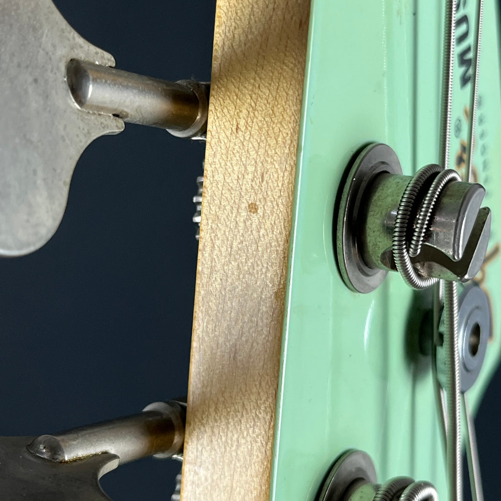 Squier Vista Series Musicmaster Bass