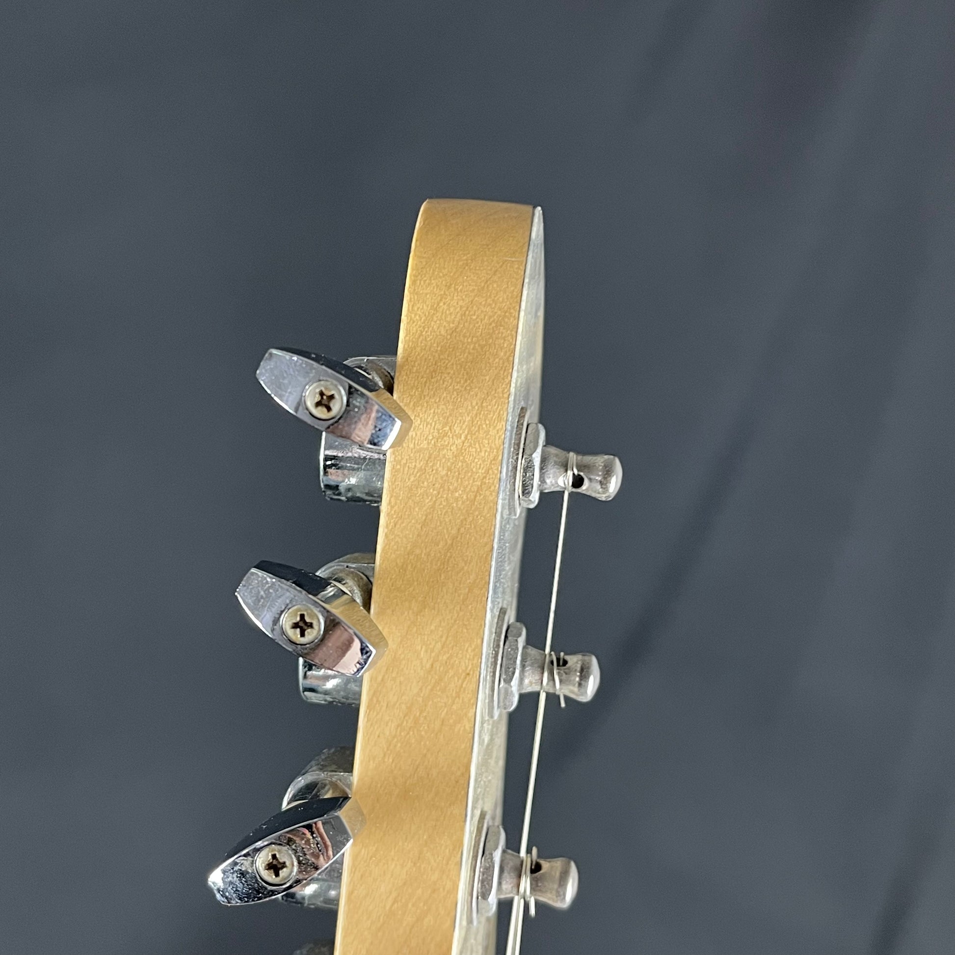 Aria Pro II 615-AE200