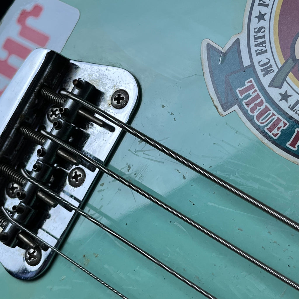 Squier Vista Series Musicmaster Bass
