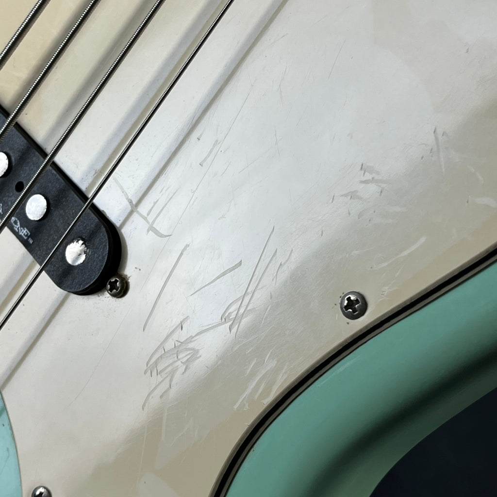 Squier Vista Series Musicmaster Bass