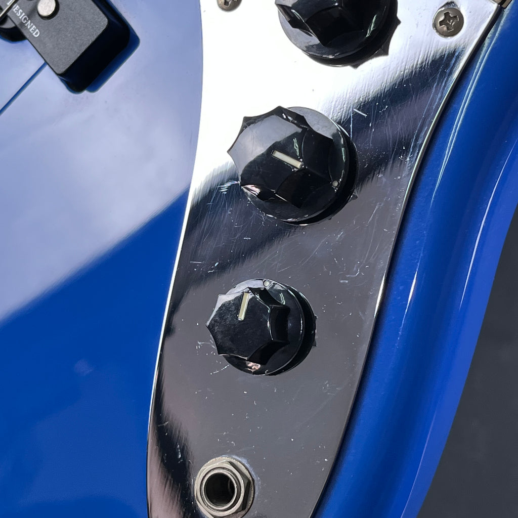 Squier Tomomi Jazz Bass SKB