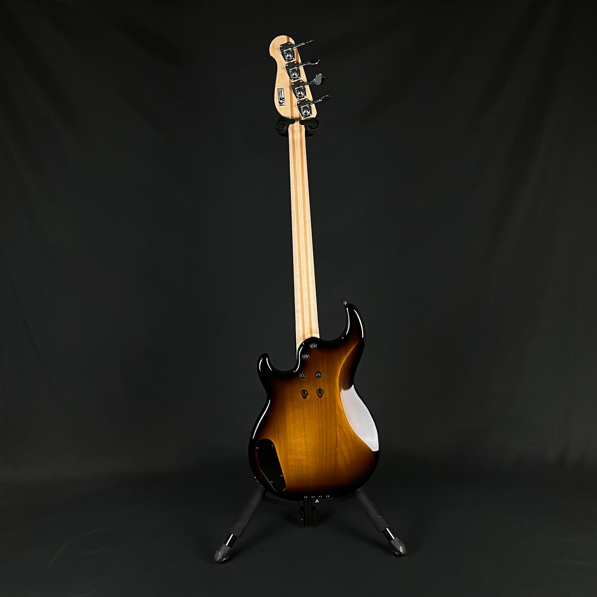 YAMAHA BB434 Bass