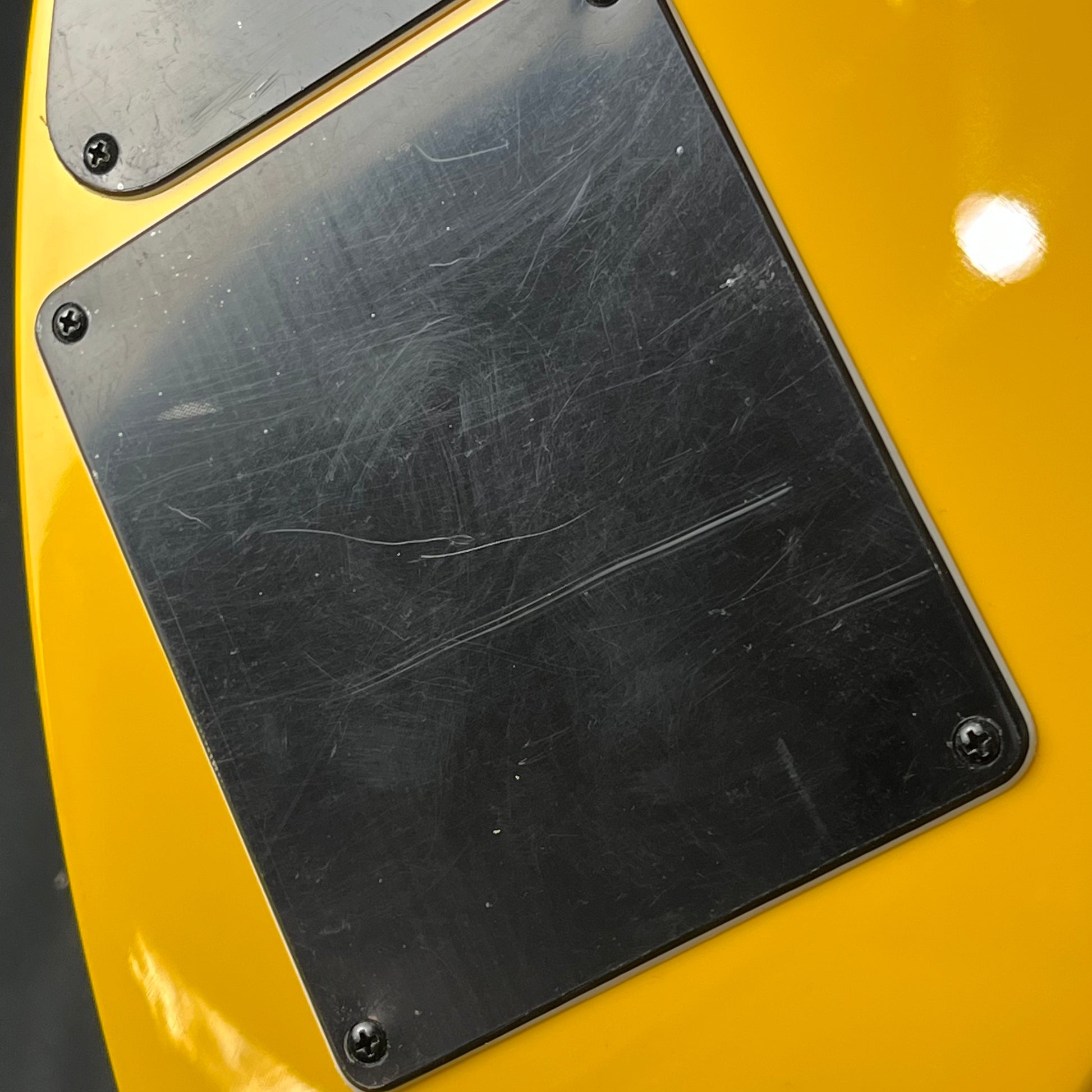 Burny MG-JR Hide model Yellow Heart