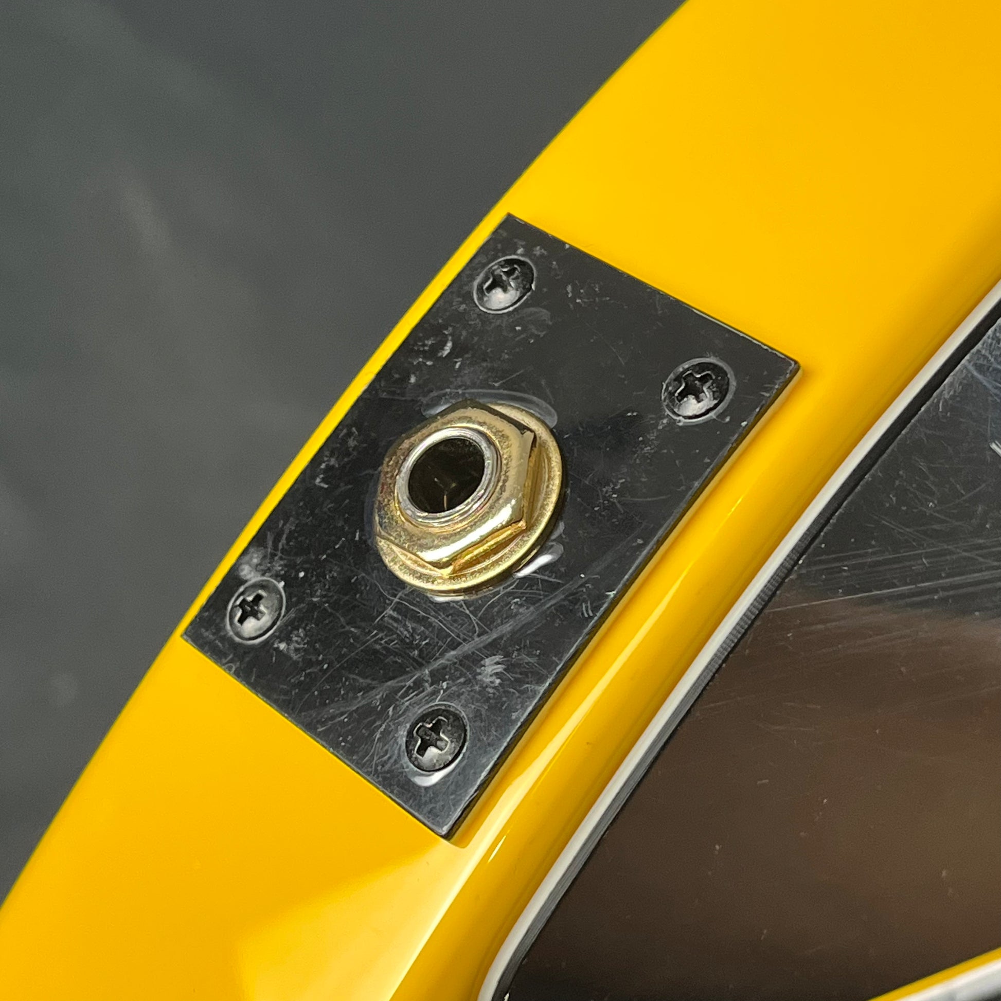 Burny MG-JR Hide model Yellow Heart