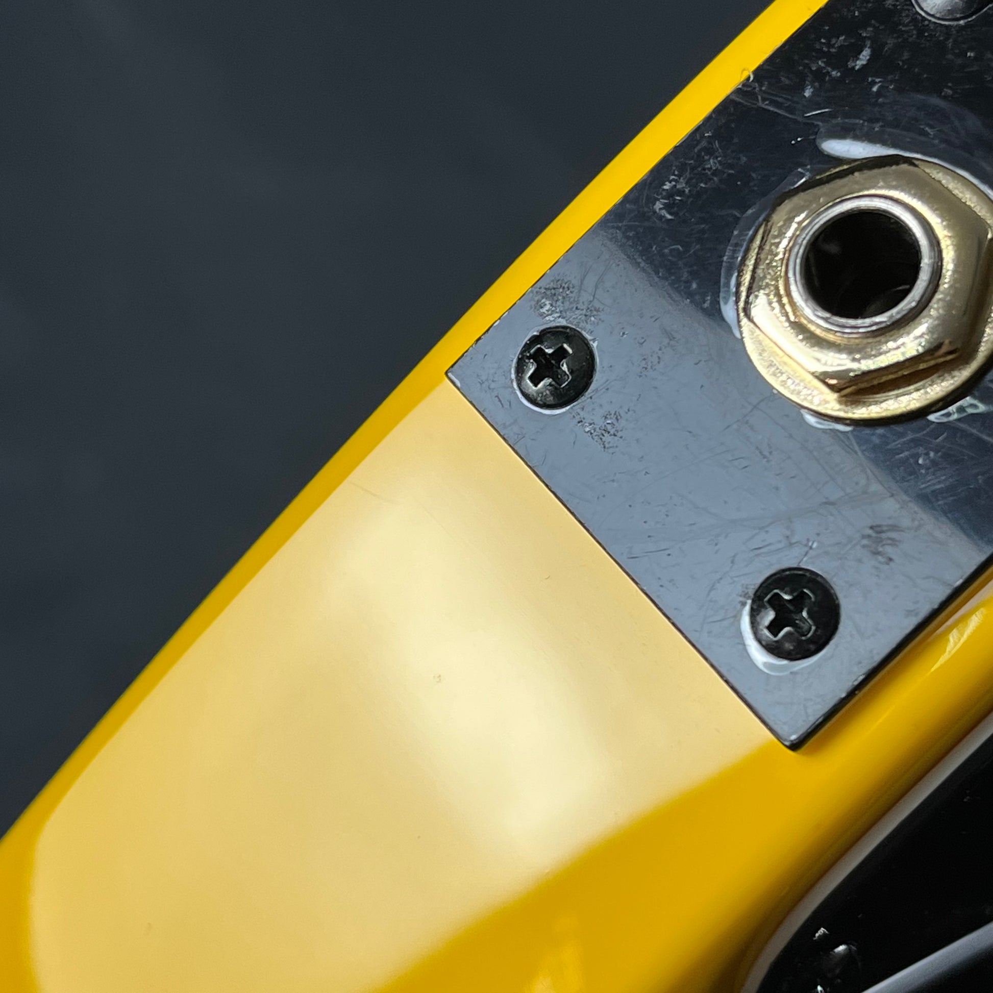 Burny MG-JR Hide model Yellow Heart