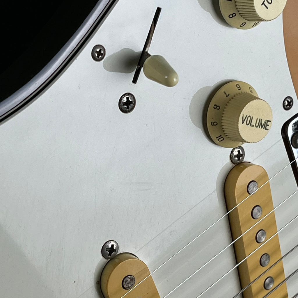 Squier Japan Silver Series Stratocaster