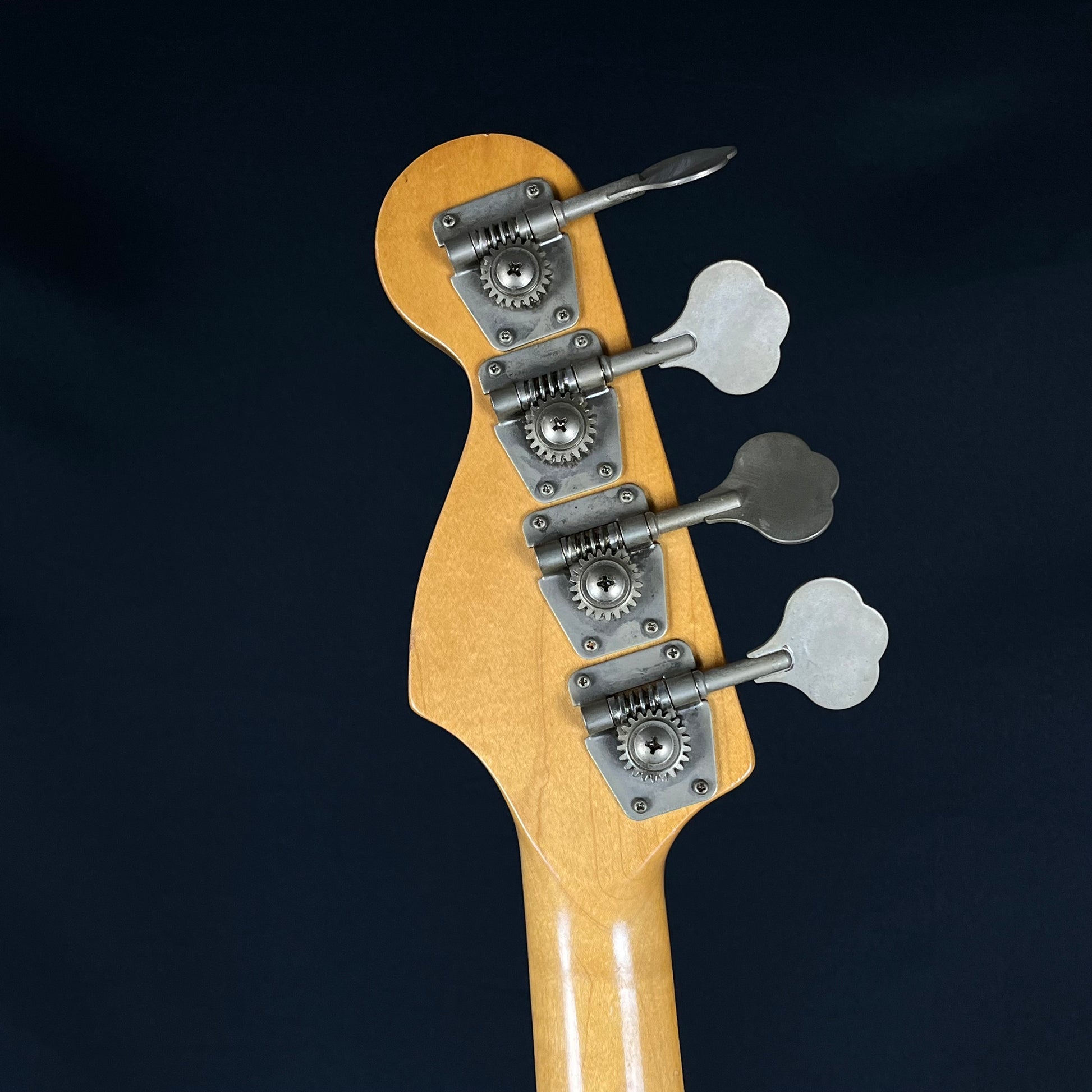 Squier Affinity Precision Bass